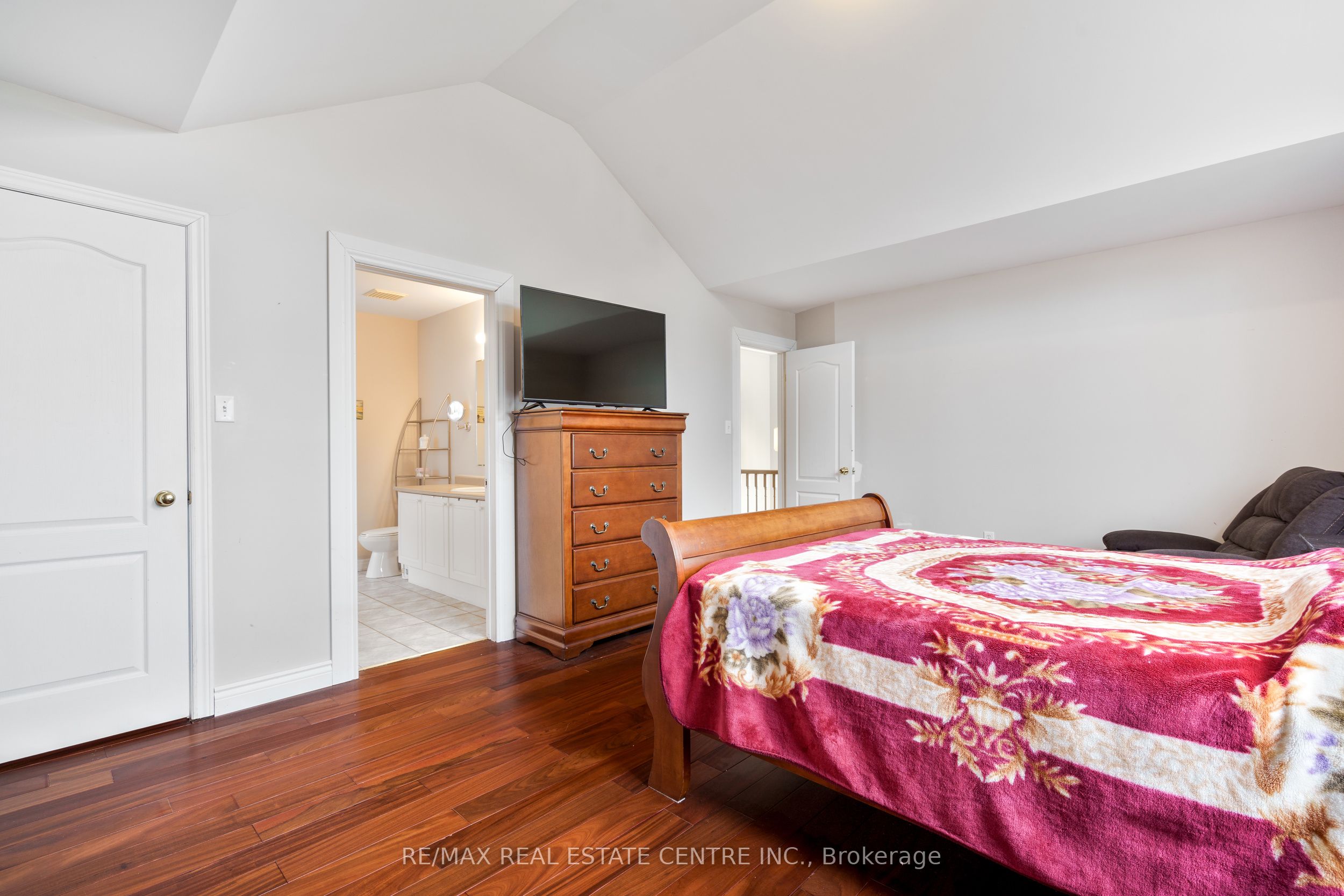 850 Leslie Drive