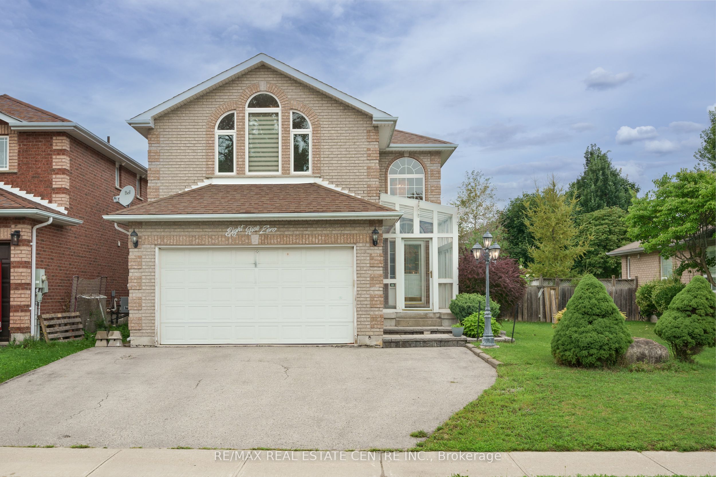 850 Leslie Drive