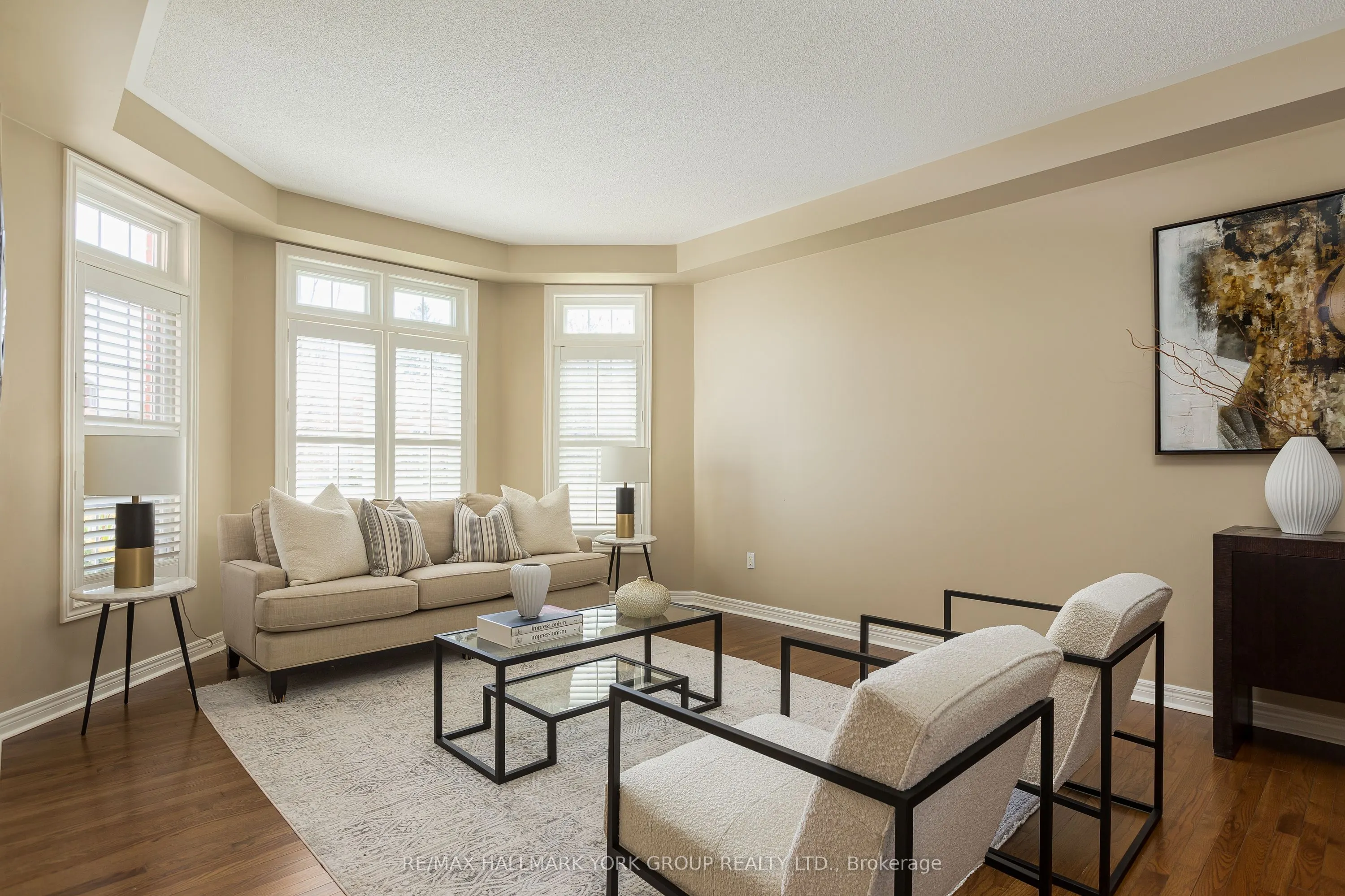 52 Forester Crescent