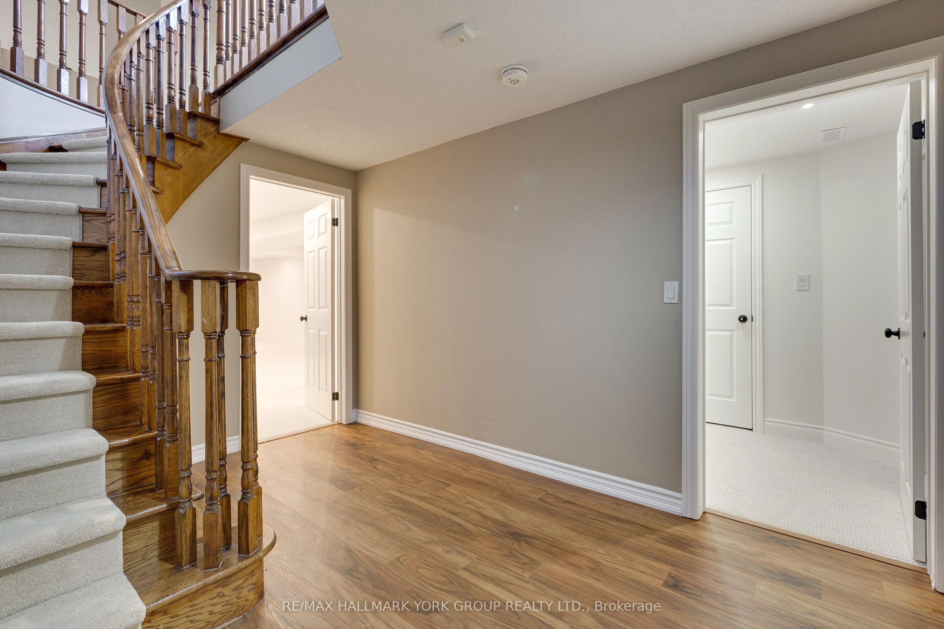 52 Forester Crescent