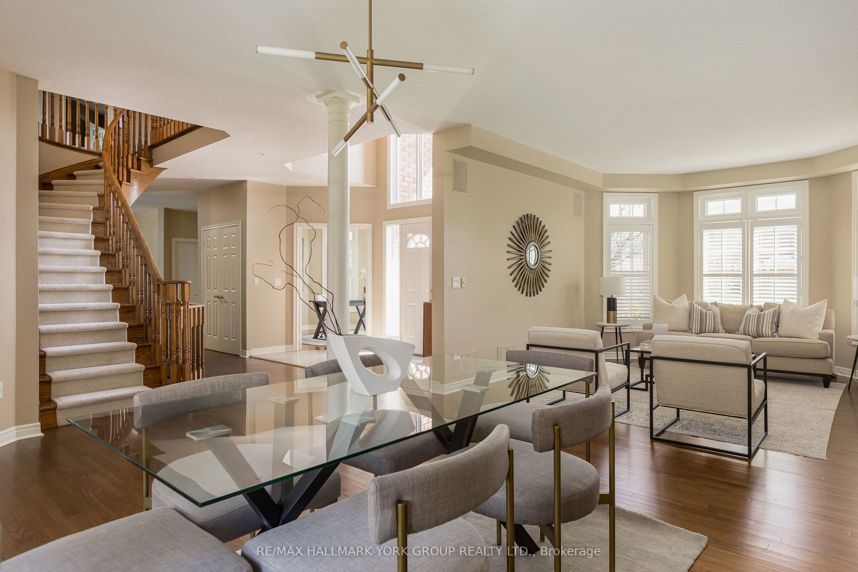 52 Forester Crescent