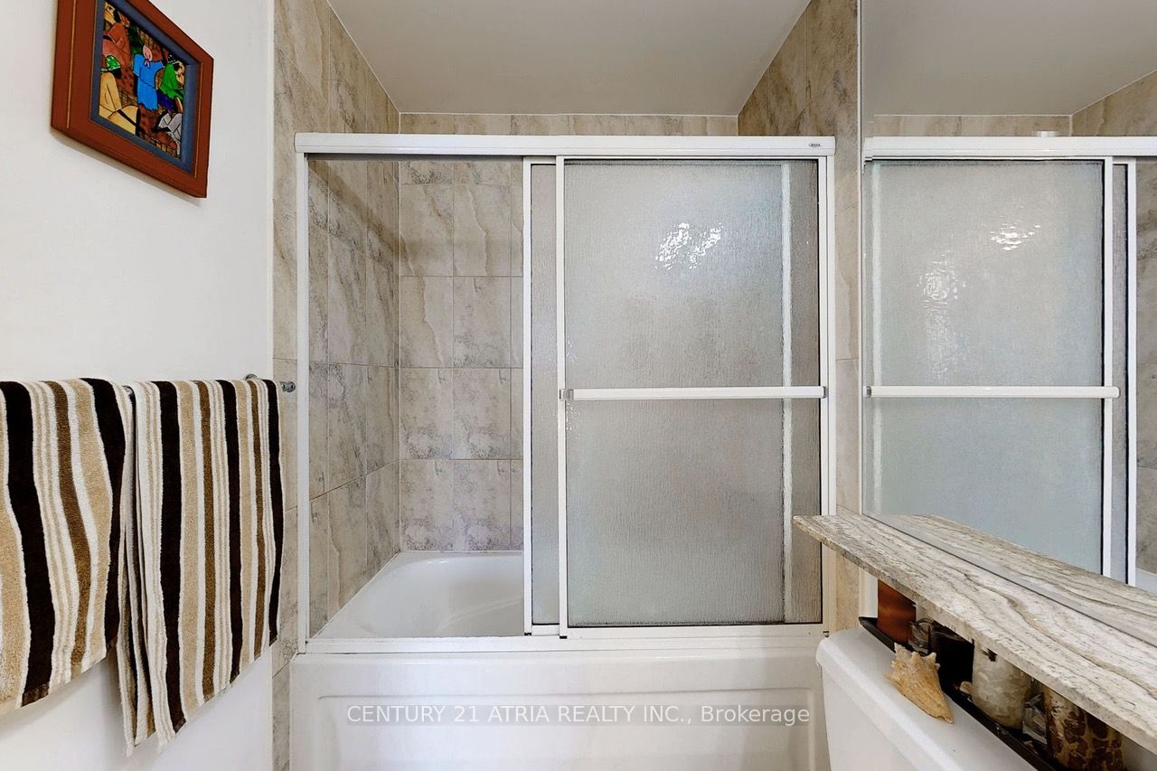 9235 Jane Street #1609