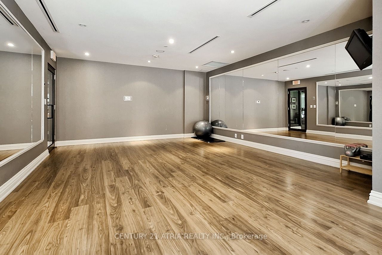 9235 Jane Street #1609