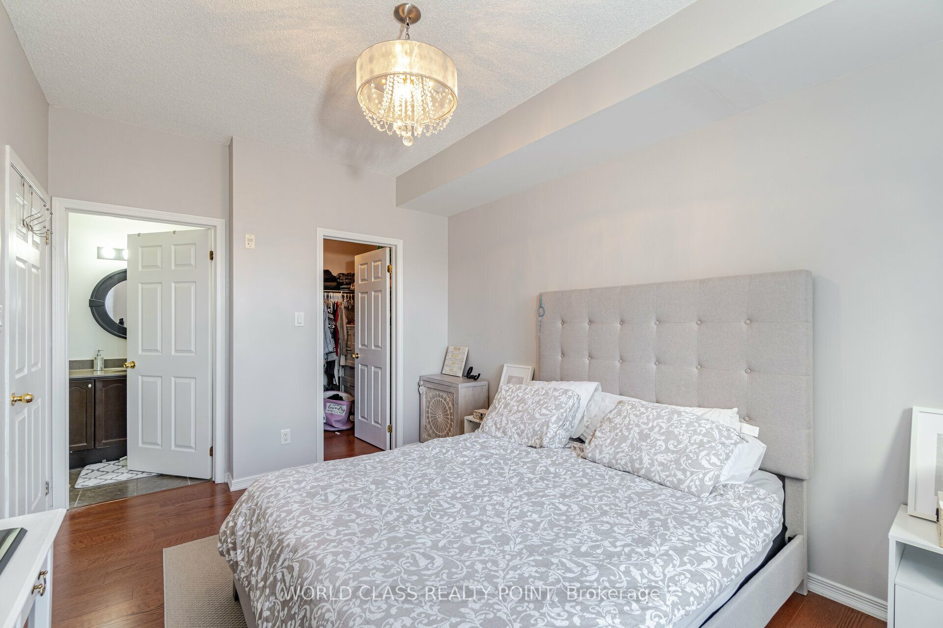 8 Maison Parc Court, #204