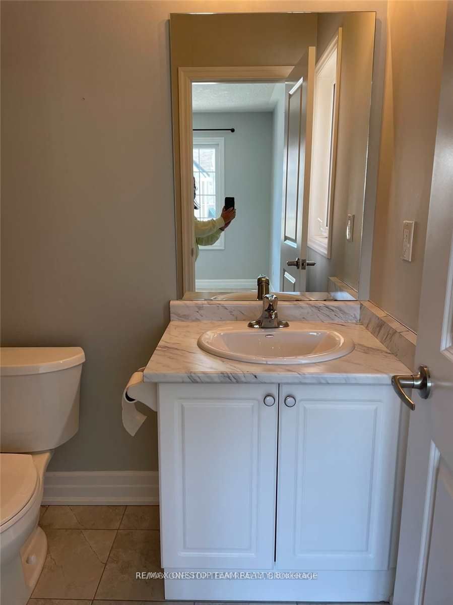 48 Robert Wilson Crescent