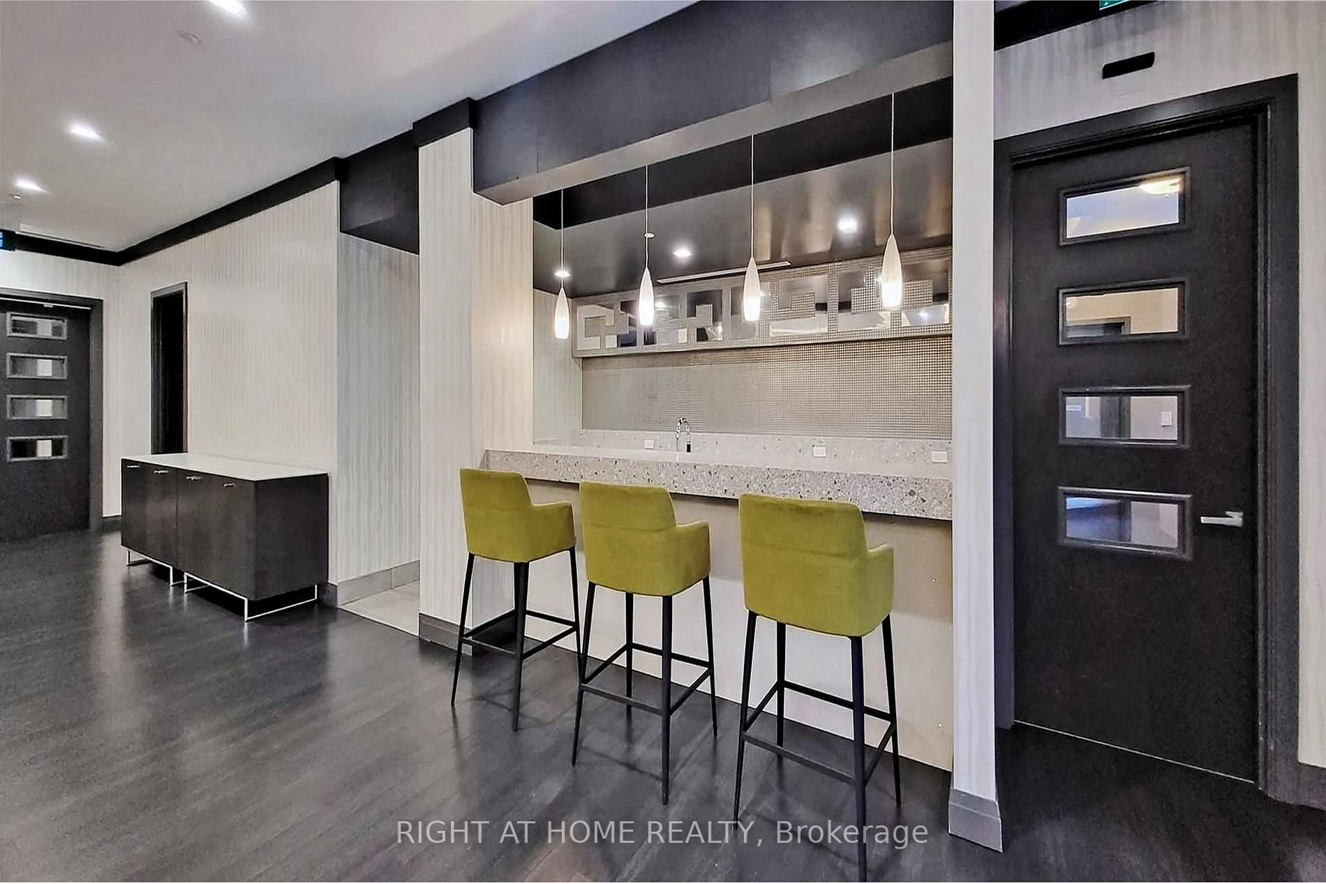 3600 Hwy 7 Road, #720