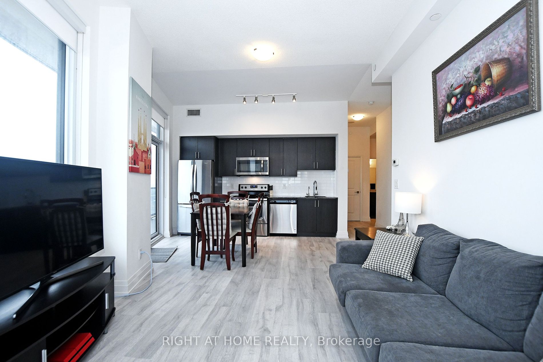 3600 Hwy 7 Road, #720