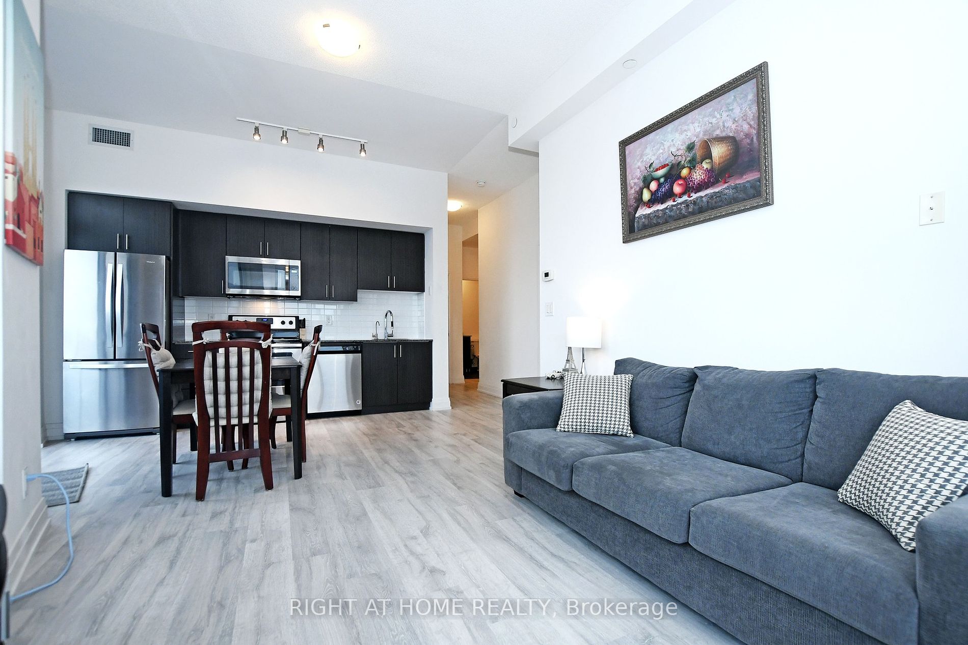 3600 Hwy 7 Road, #720