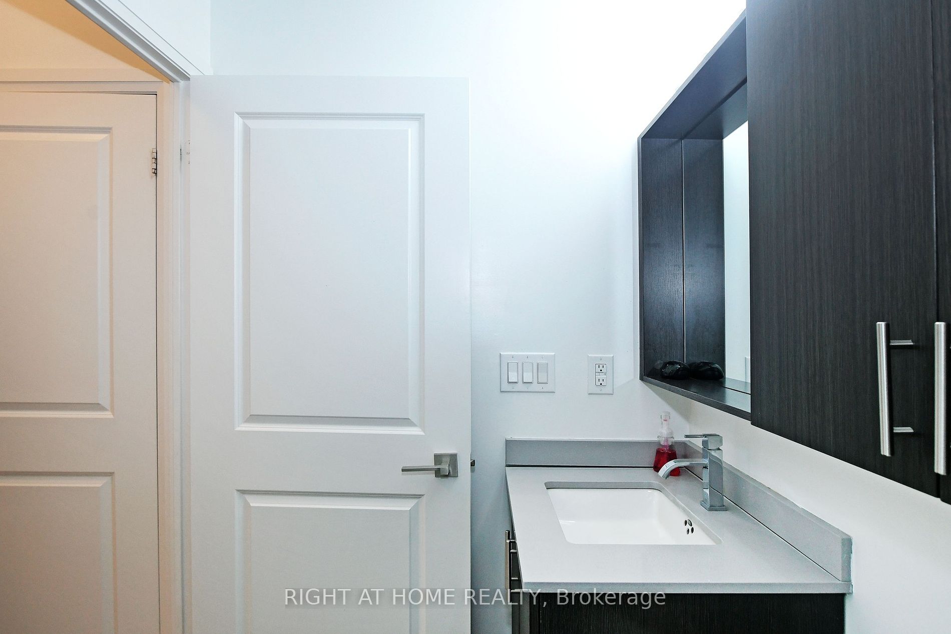 3600 Hwy 7 Road, #720