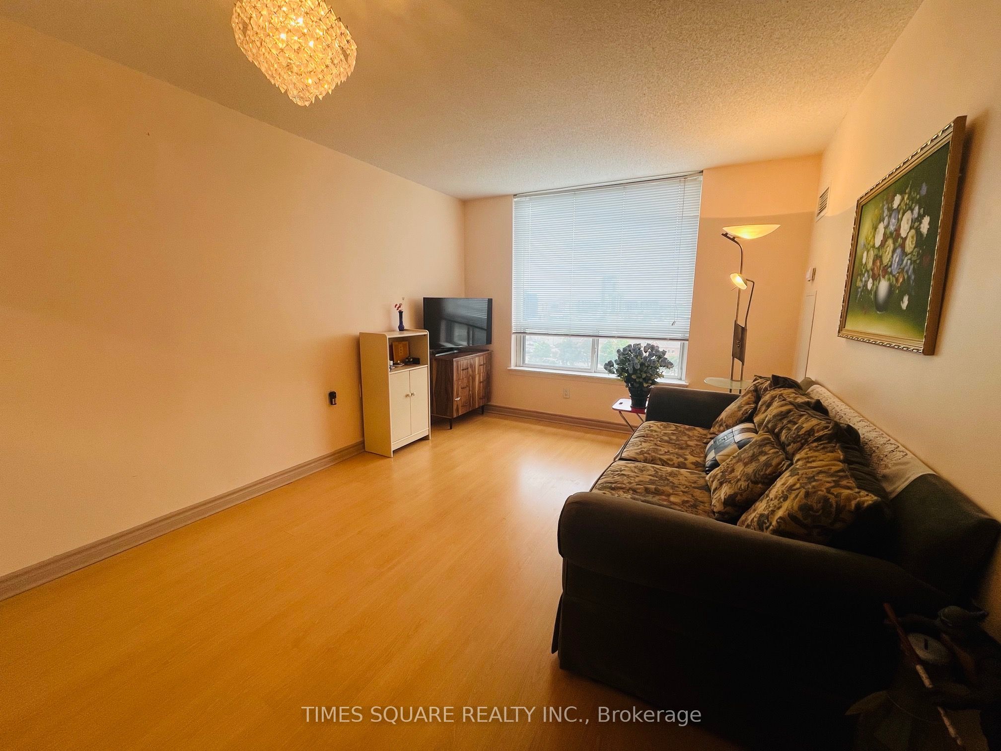 9015 Leslie Street, #1107