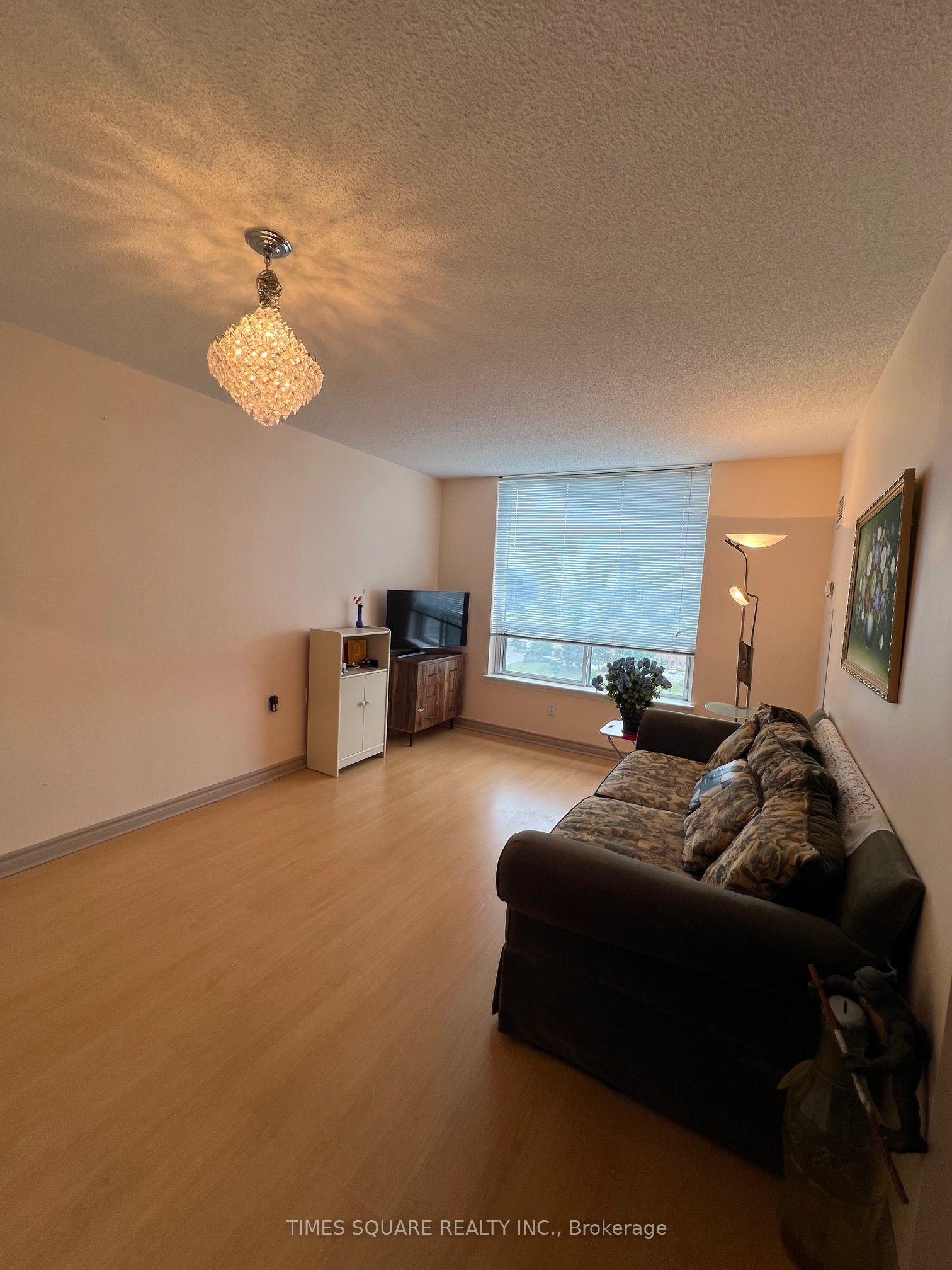9015 Leslie Street, #1107