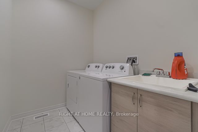 12 Laskin Drive