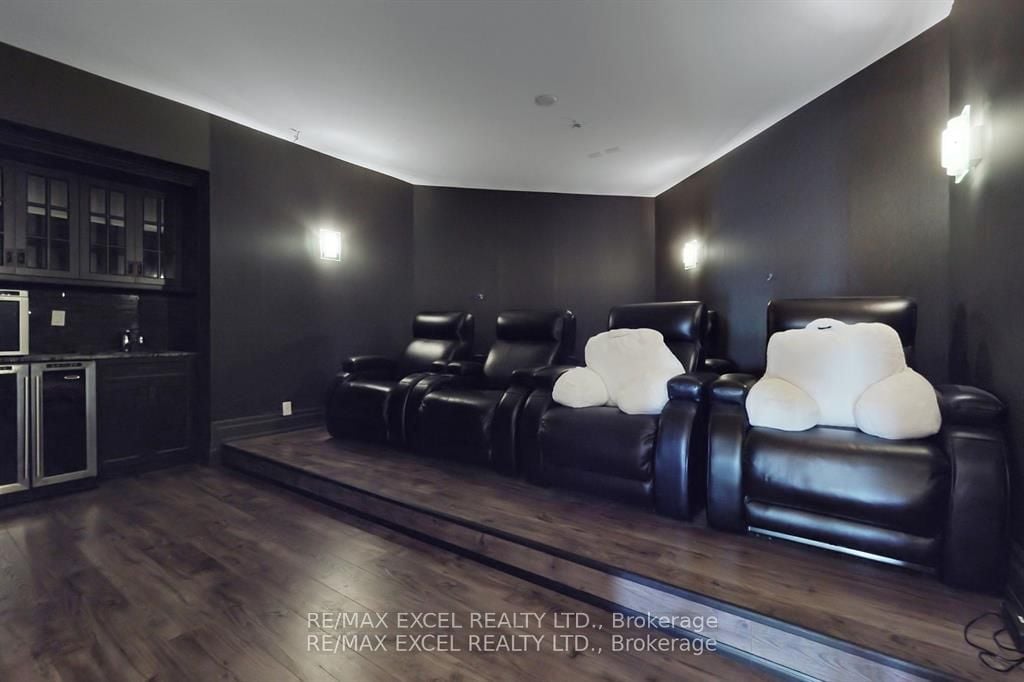 2 Beau Court