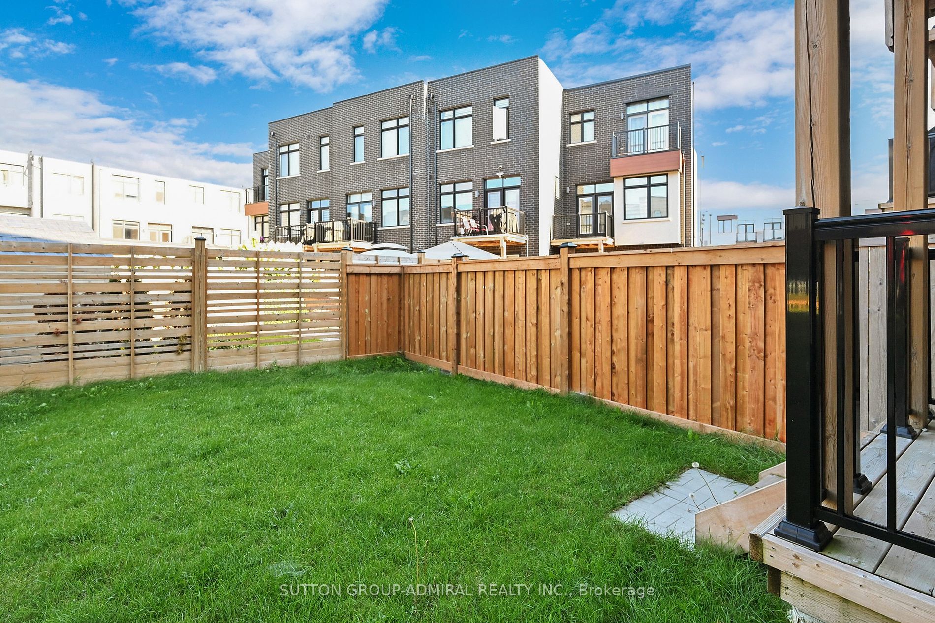 251 Thomas Cook Avenue