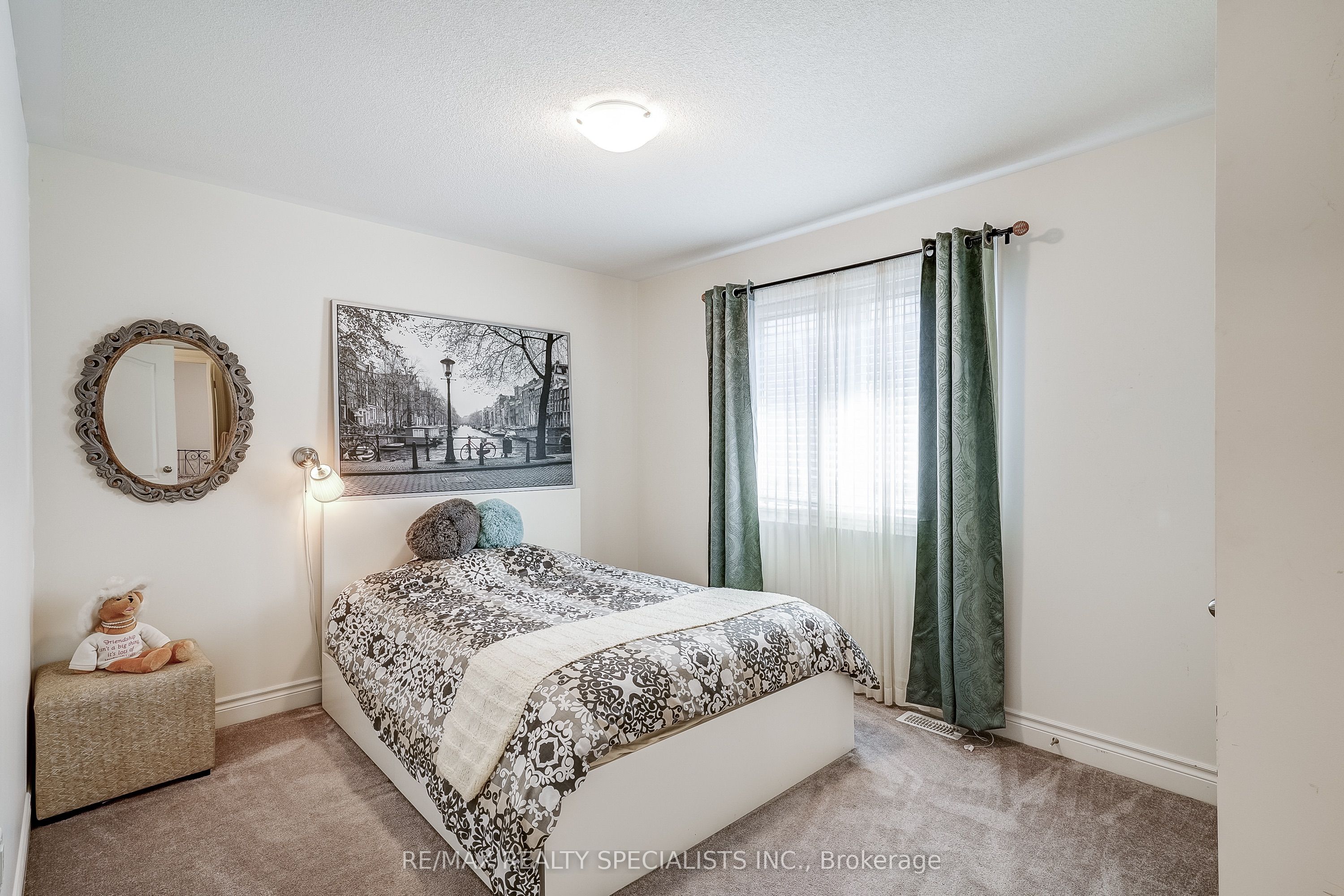 281 Blue Dasher Boulevard