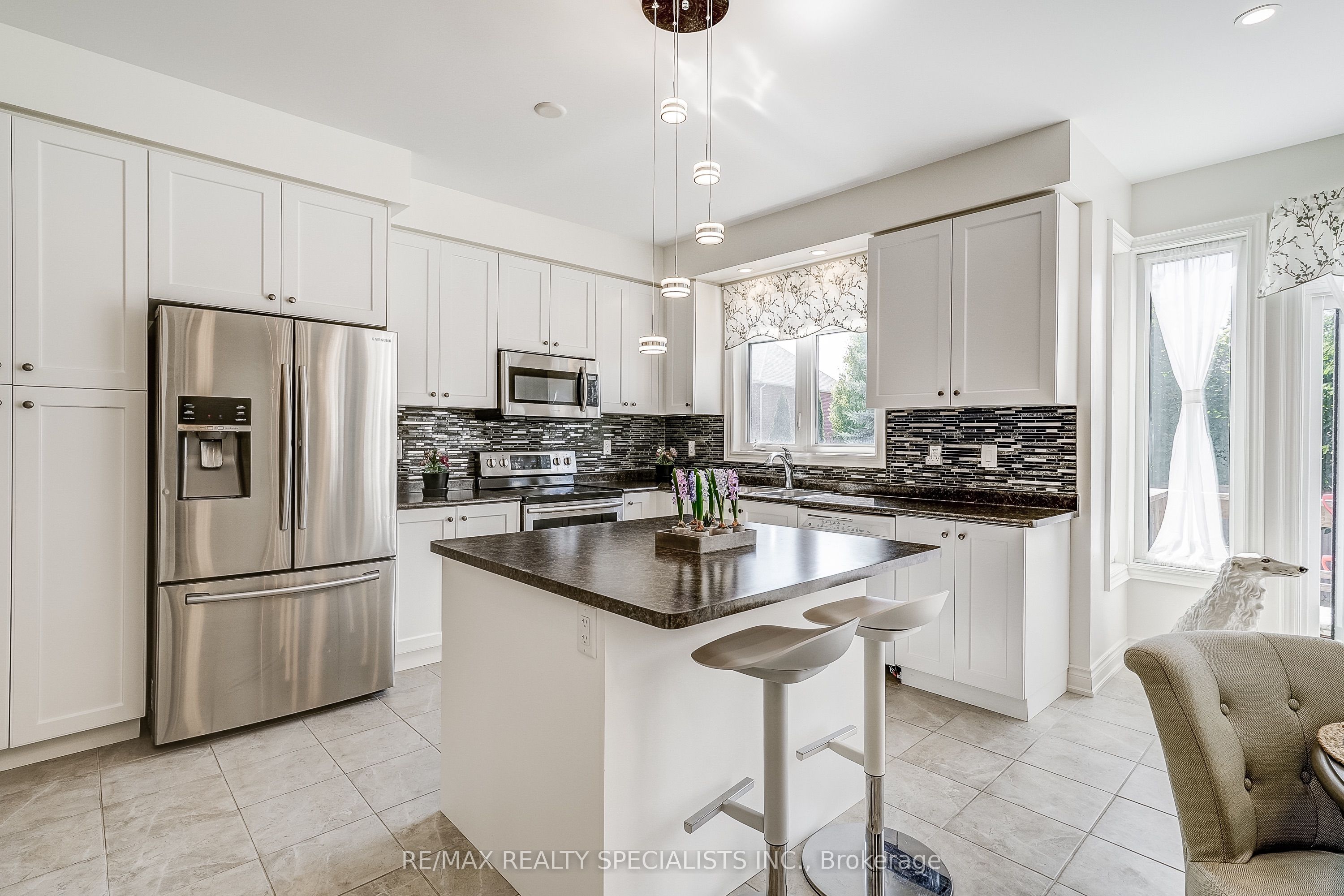 281 Blue Dasher Boulevard