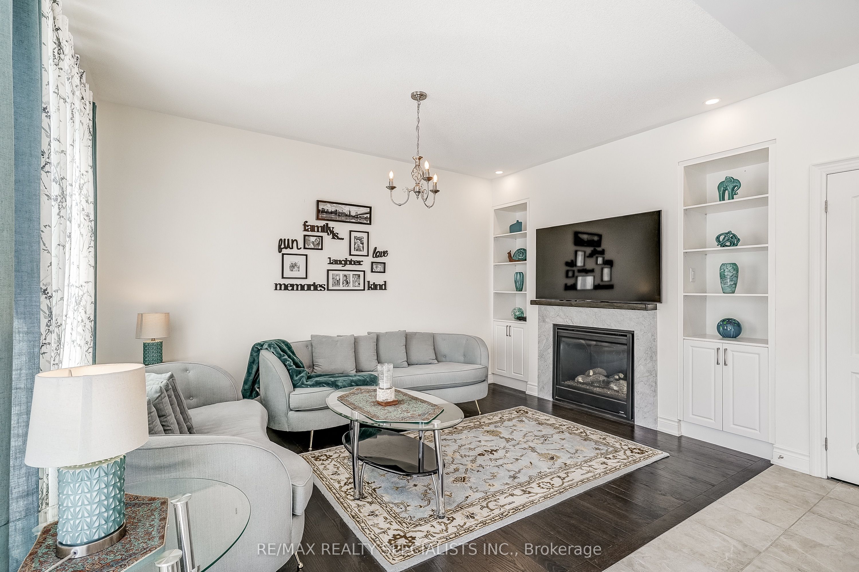 281 Blue Dasher Boulevard