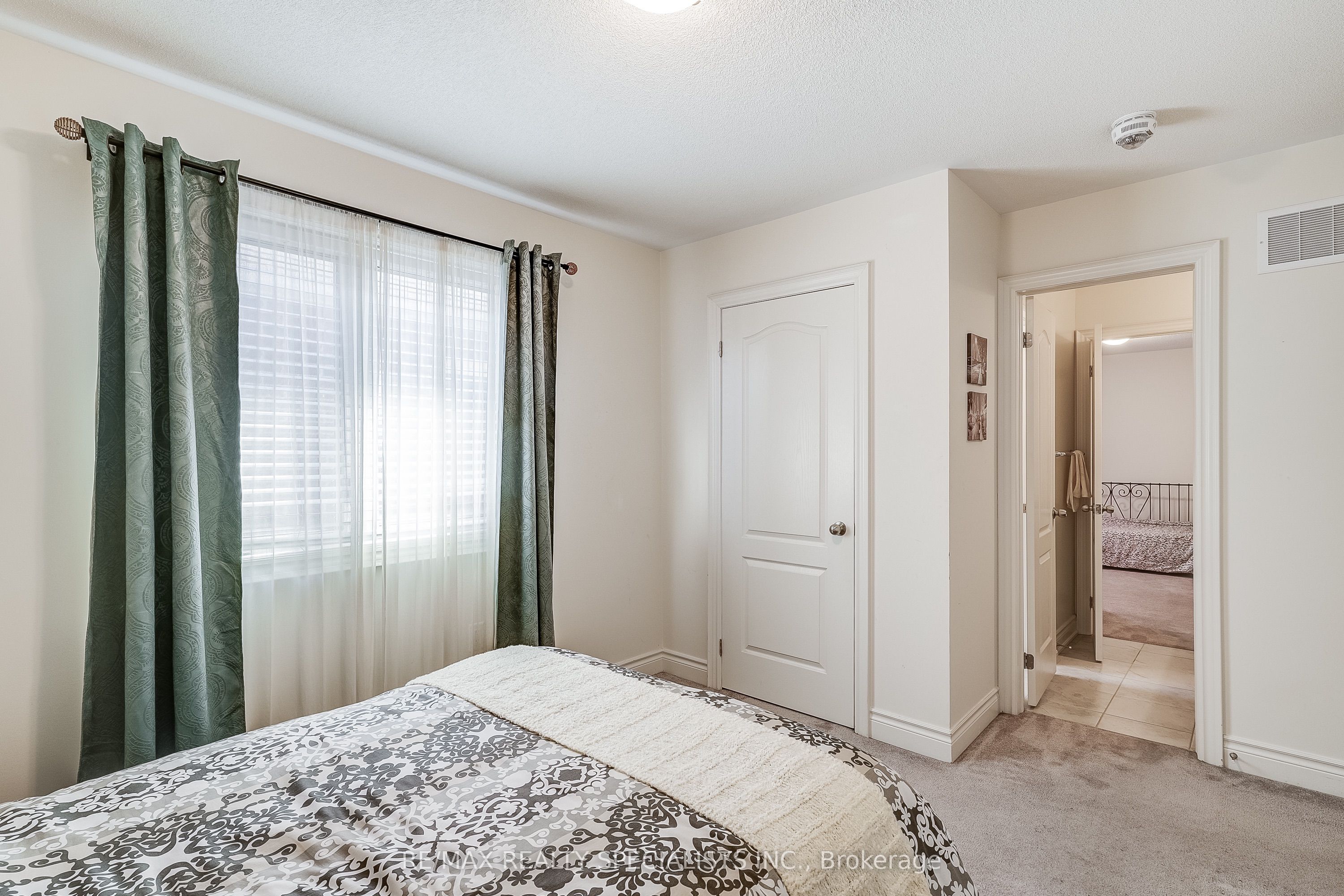 281 Blue Dasher Boulevard