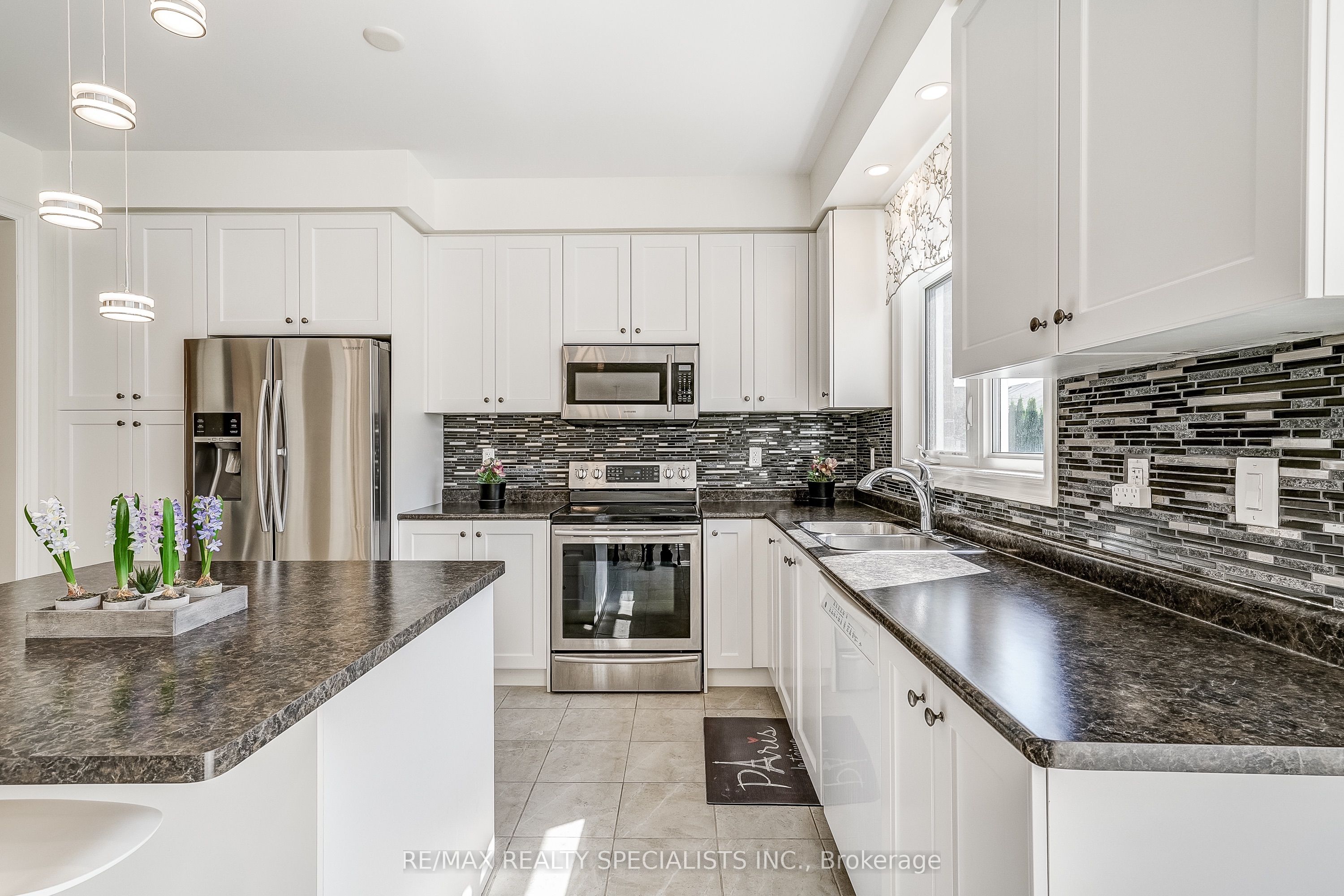 281 Blue Dasher Boulevard