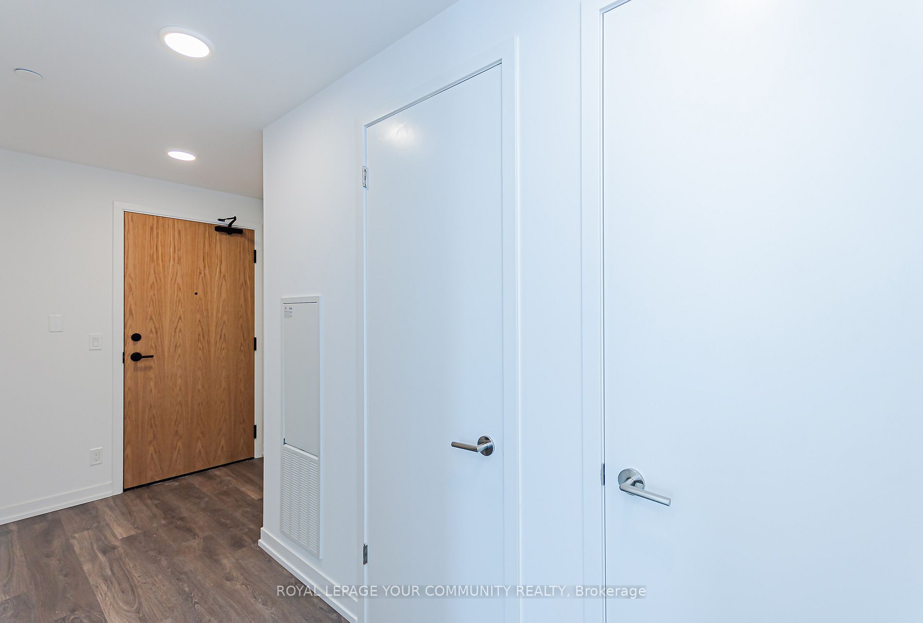 8 Beverley Glen Boulevard, #C711