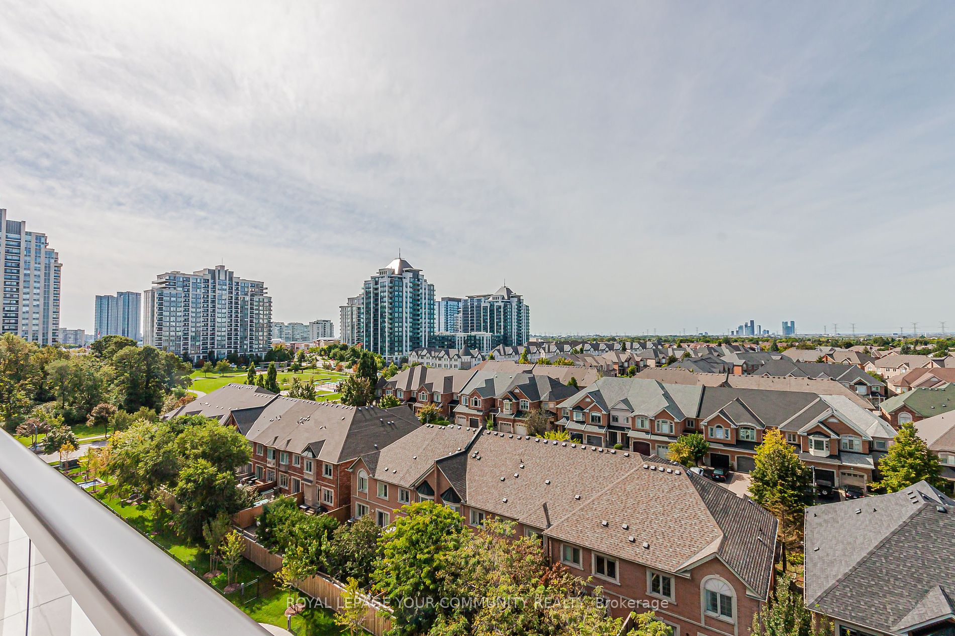 8 Beverley Glen Boulevard, #C711