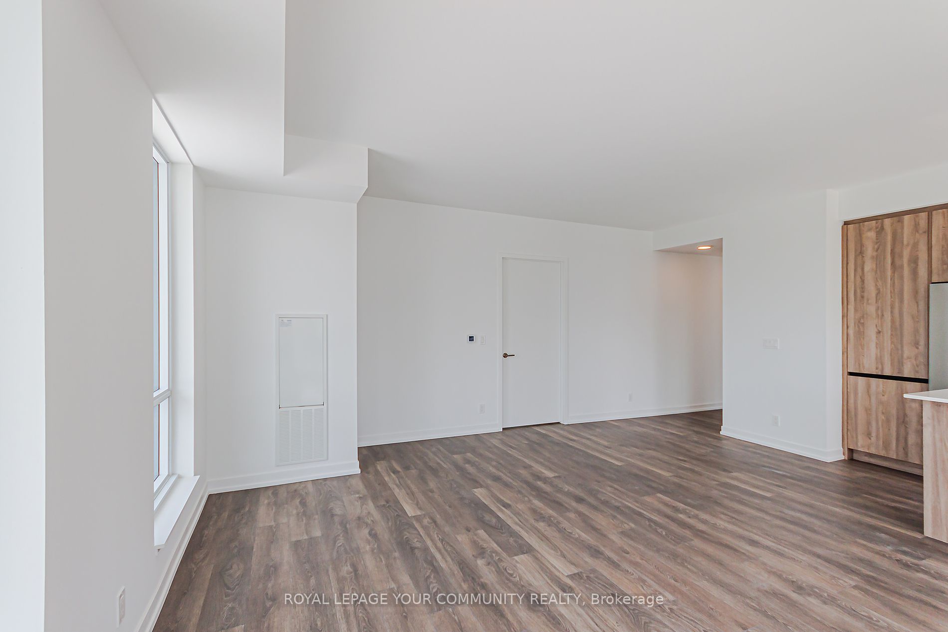 8 Beverley Glen Boulevard, #C711