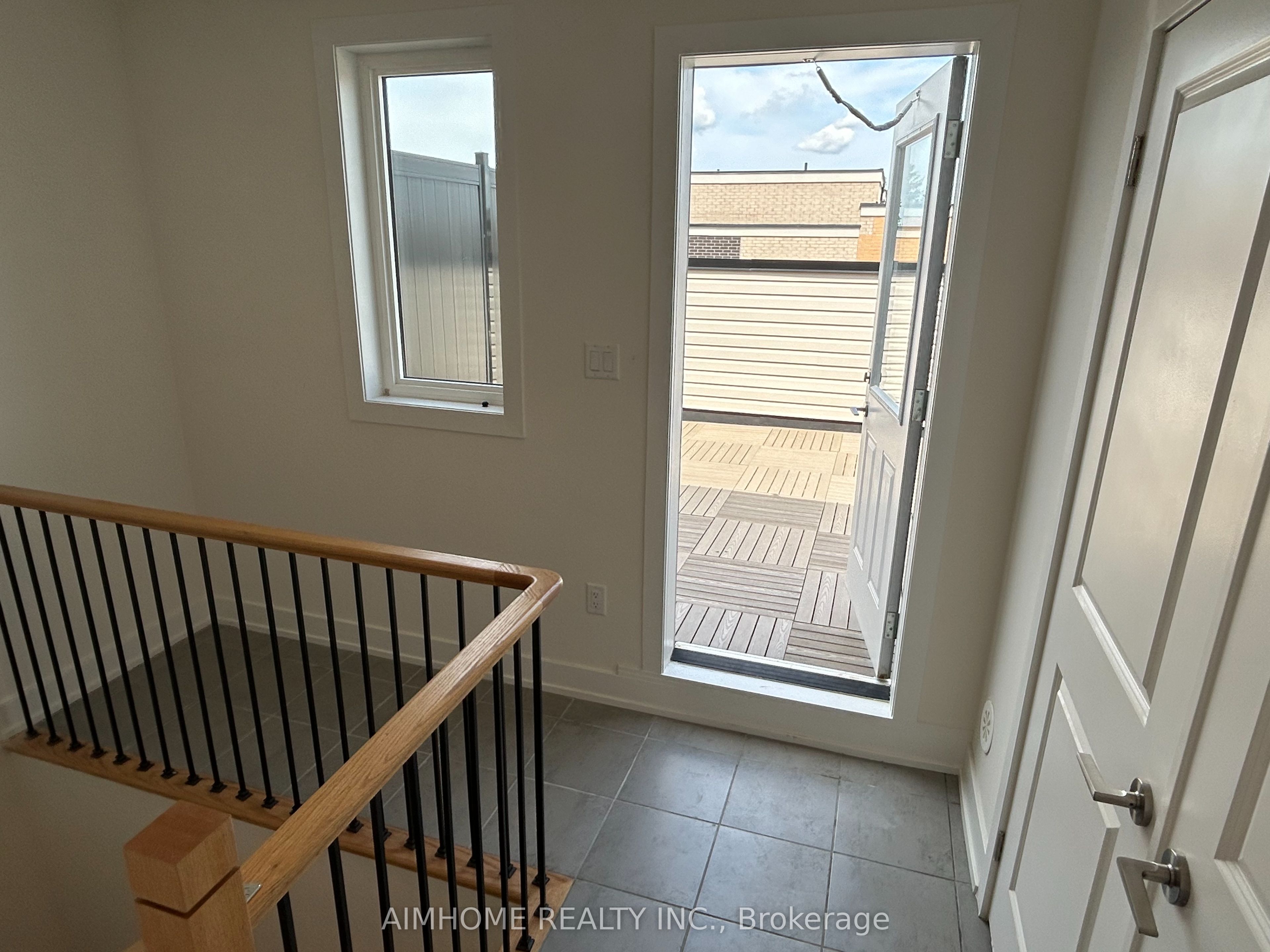 7 Phelps Lane #2