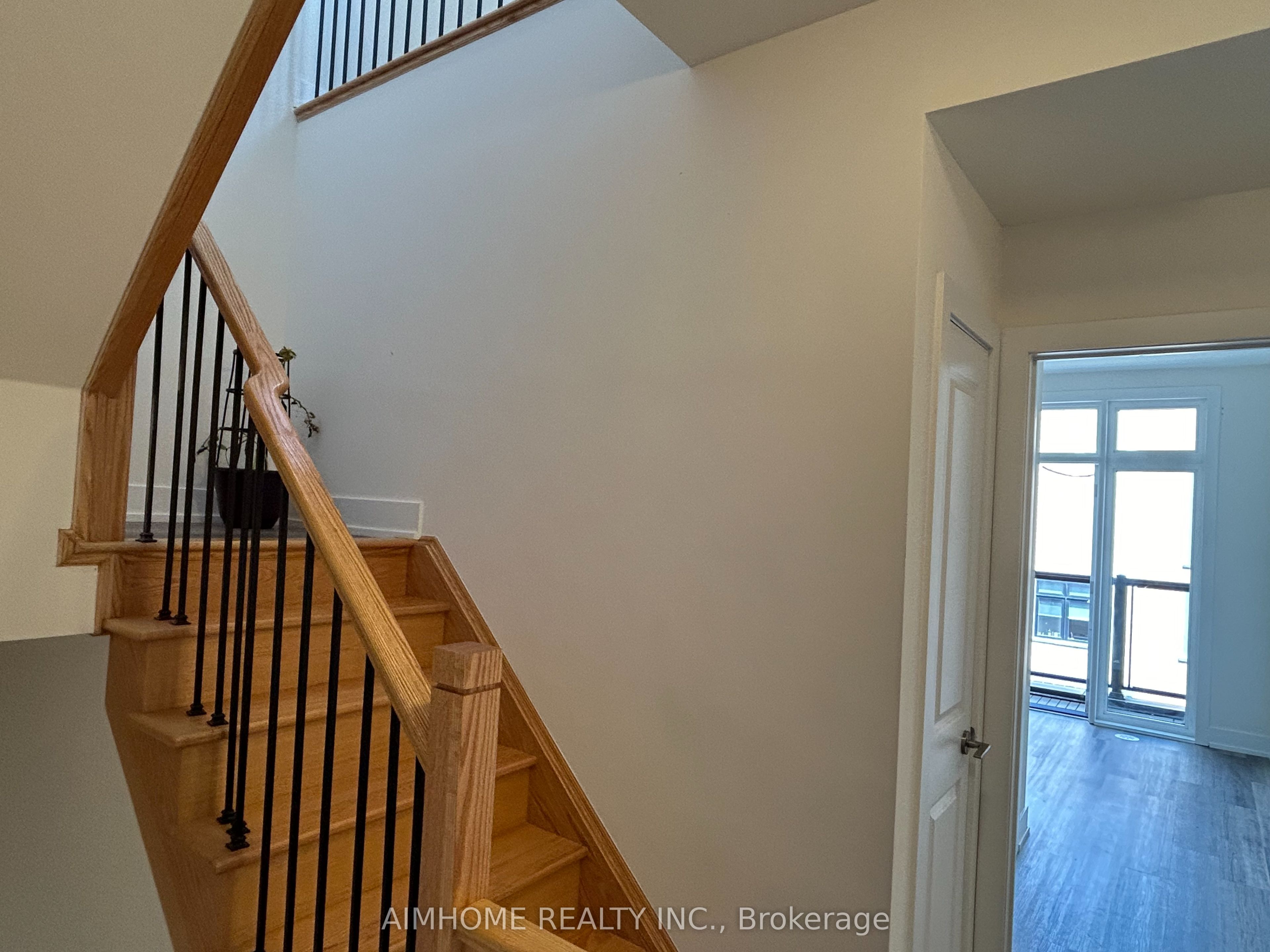 7 Phelps Lane #2