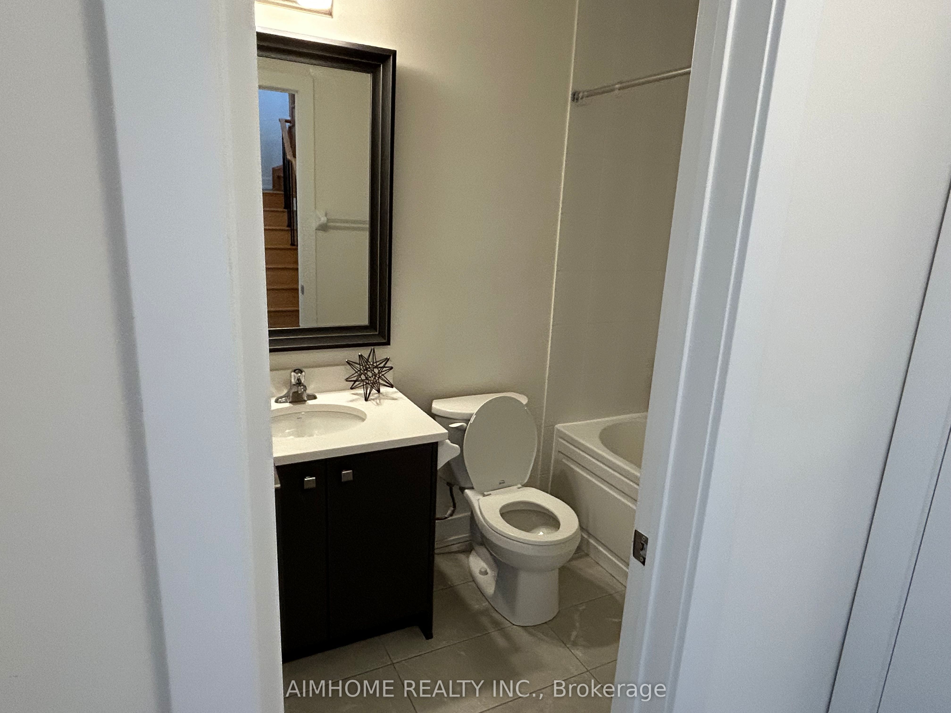 7 Phelps Lane #2