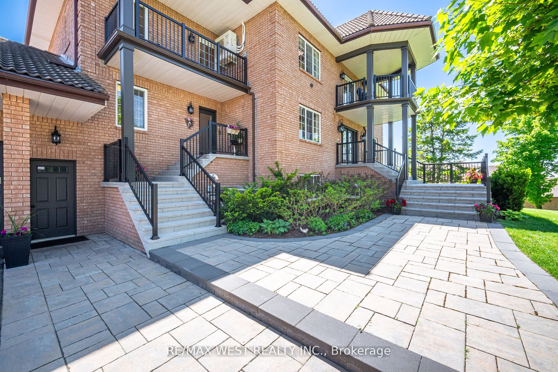 7 Stewart Crescent