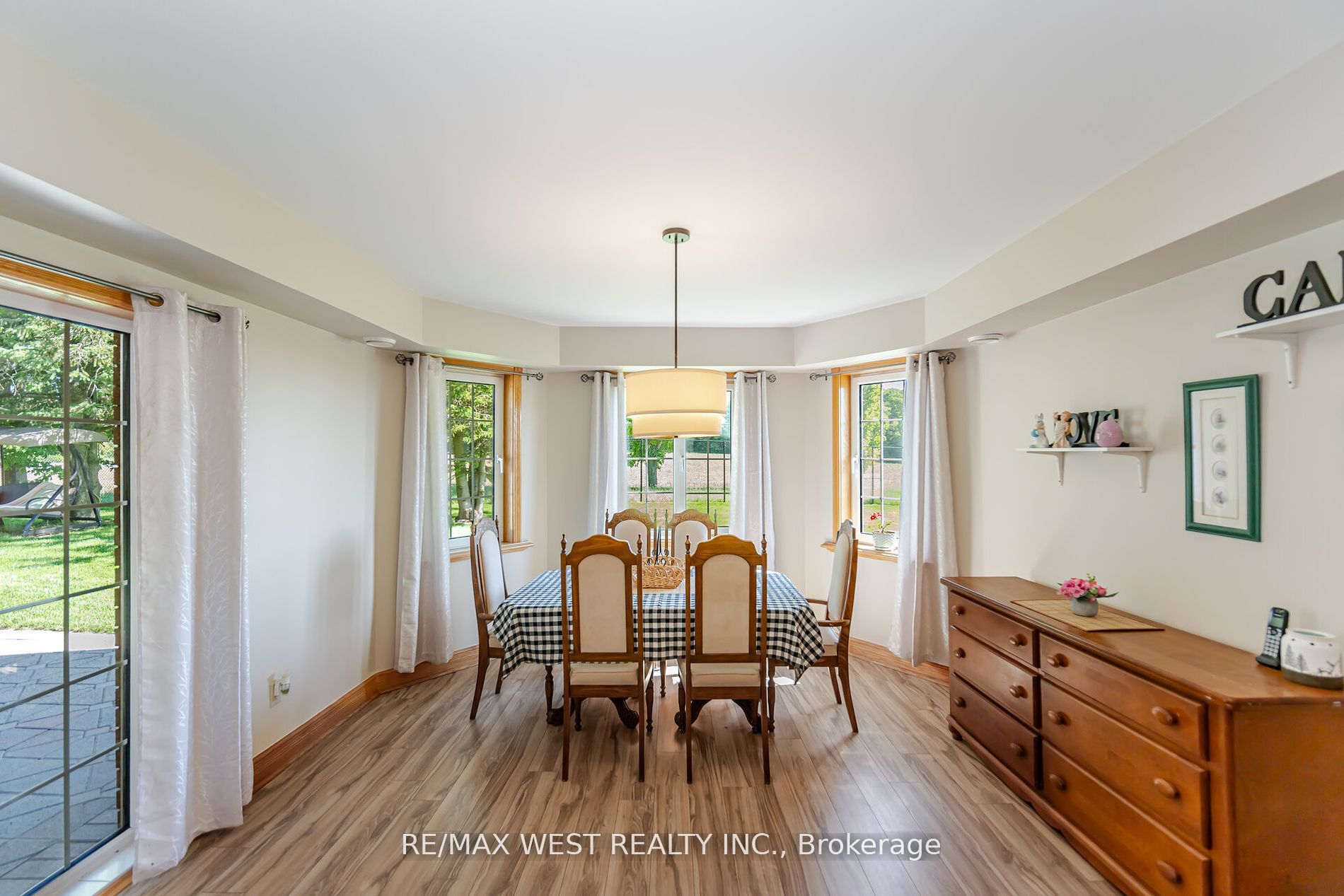 7 Stewart Crescent