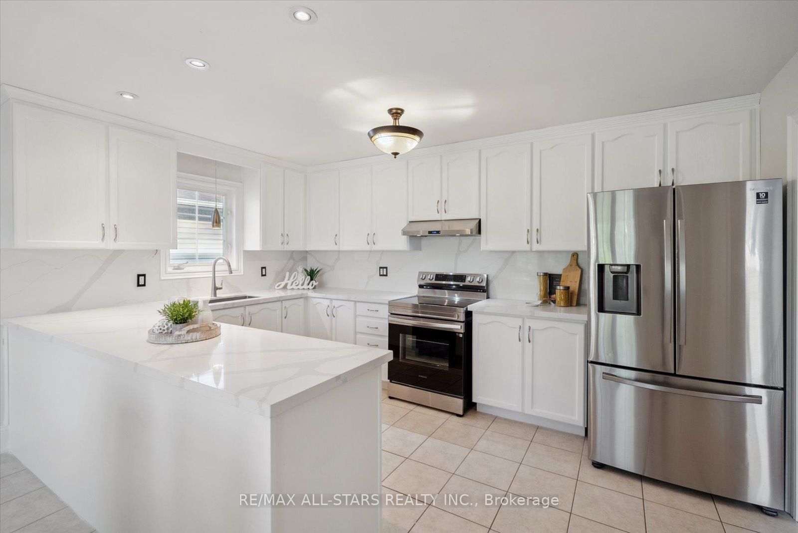 121 Riverglen Drive