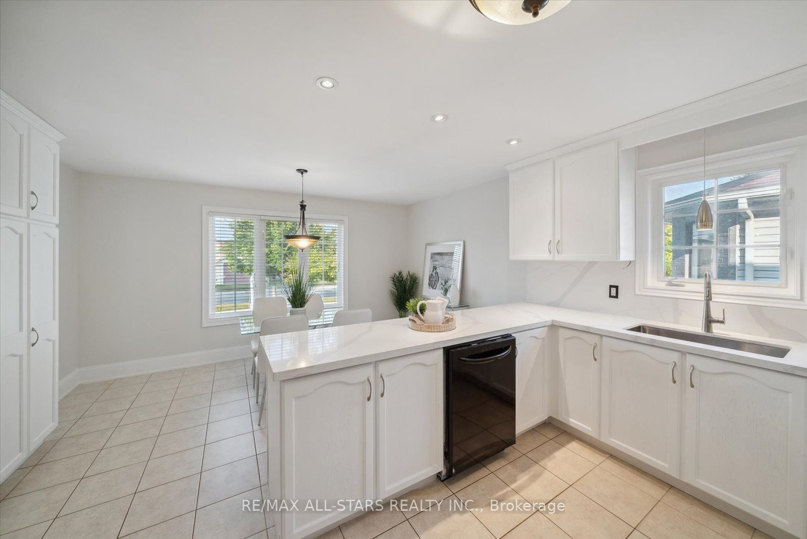 121 Riverglen Drive