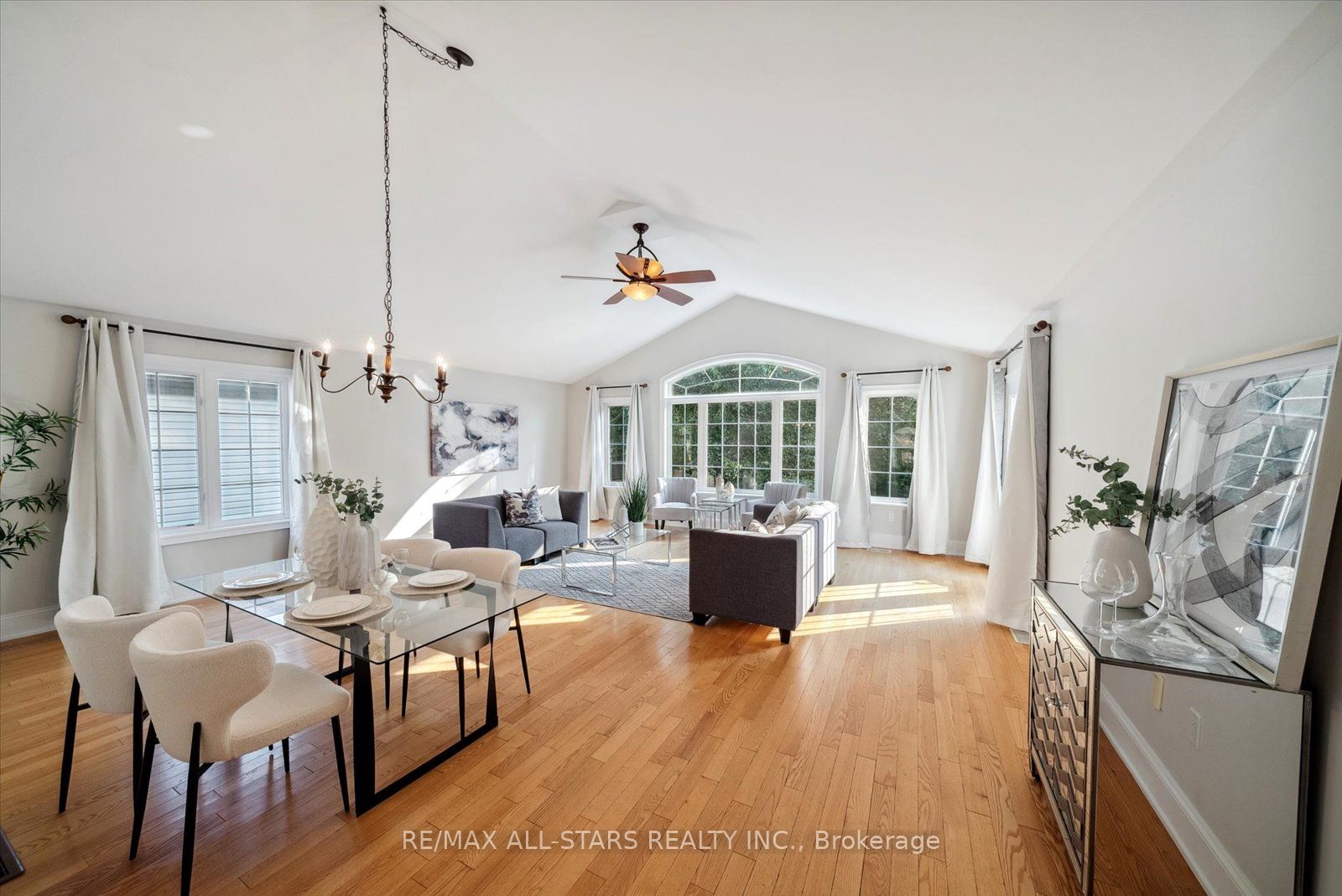 121 Riverglen Drive