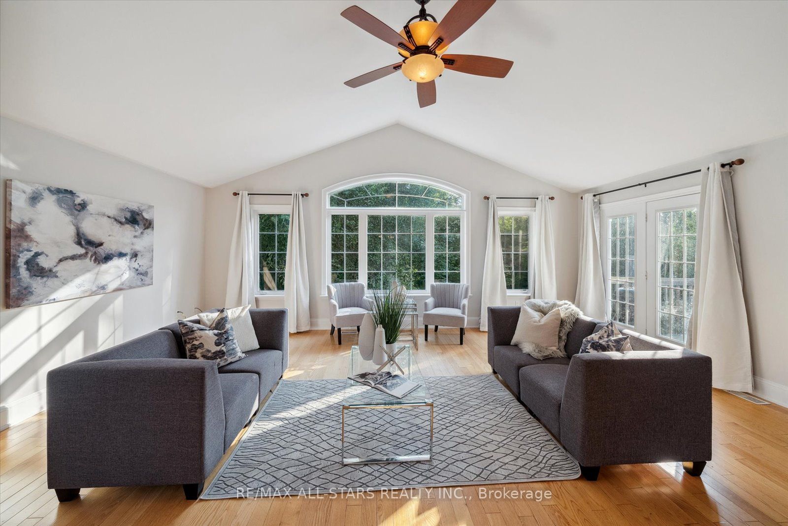 121 Riverglen Drive