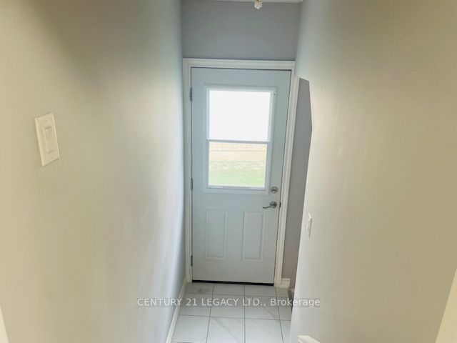 86 Sydie Lane