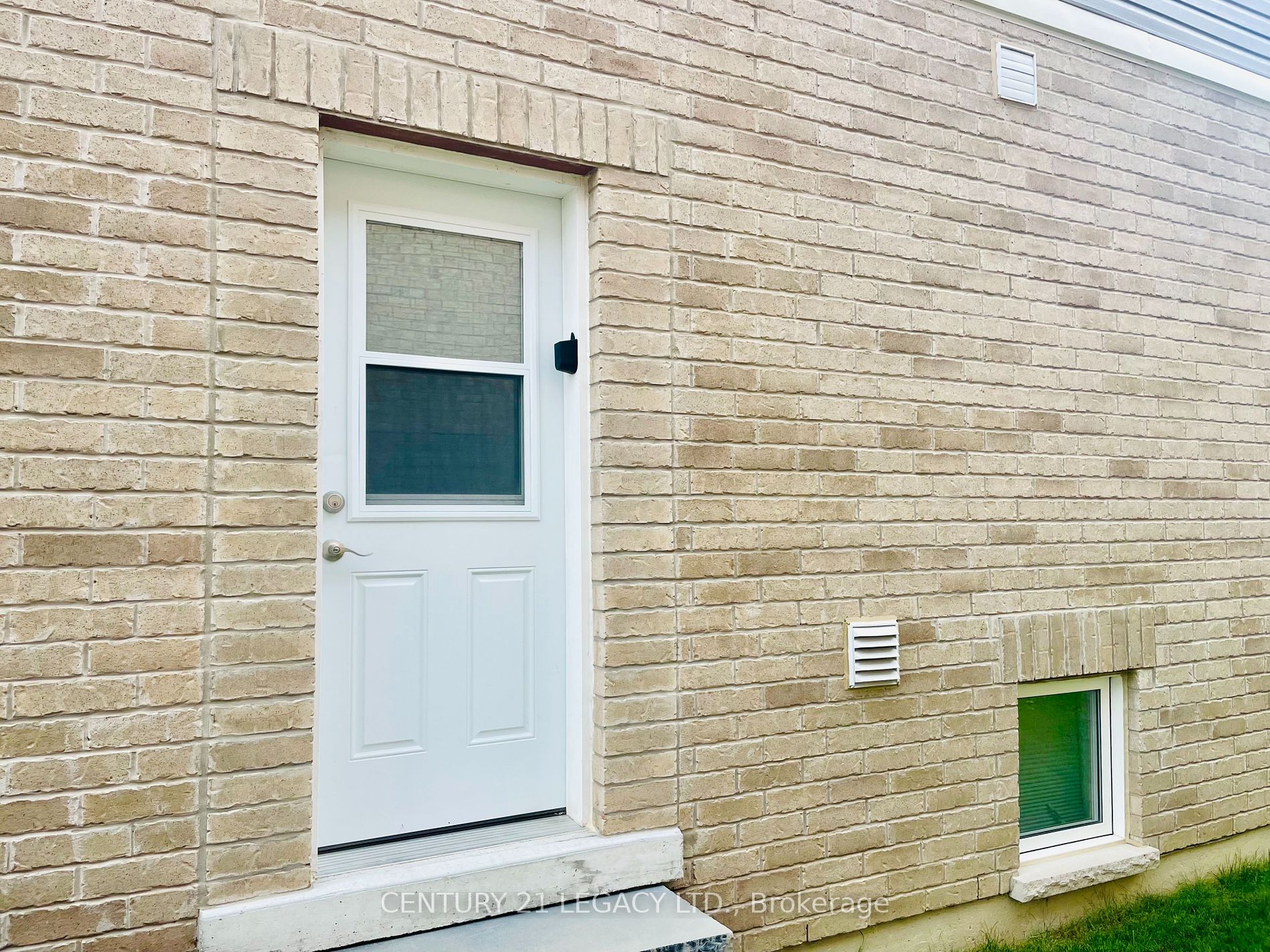 86 Sydie Lane