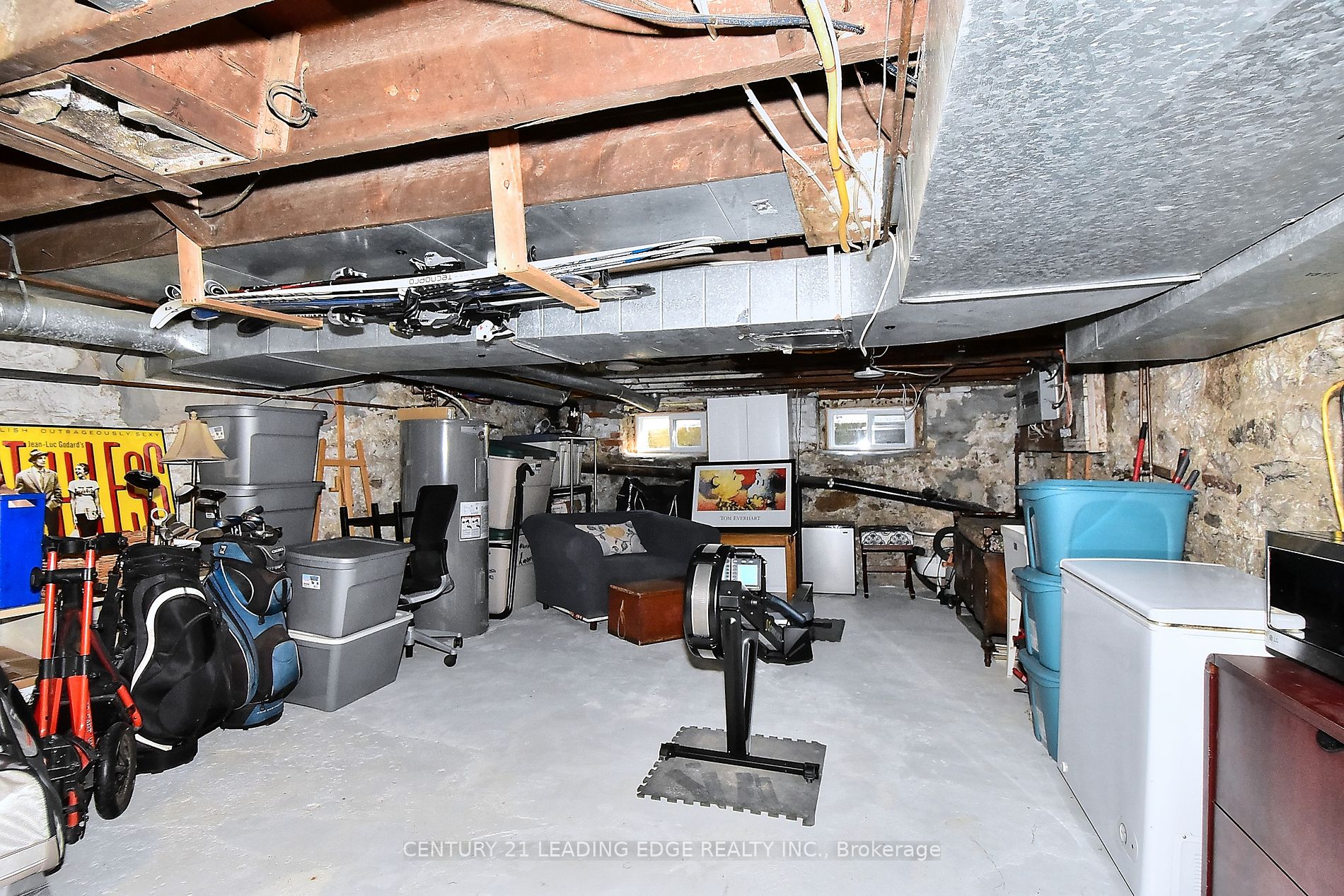 55 Brock Street E