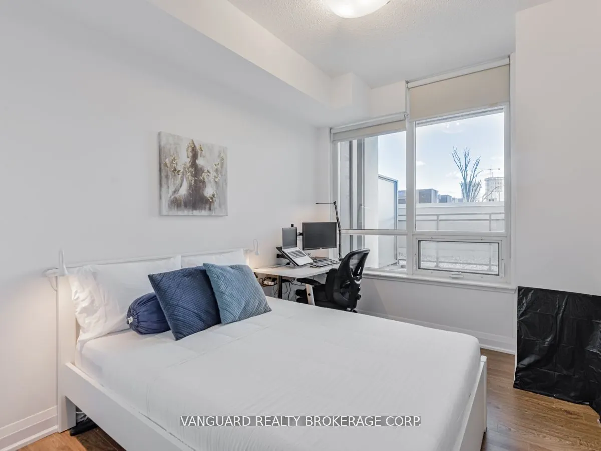 75 North Park Road, #208