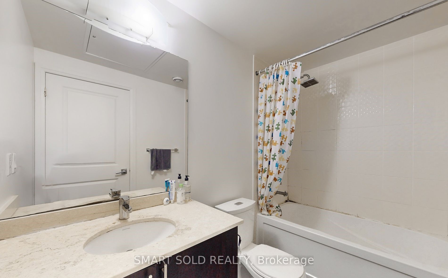 7165 Yonge St #1110