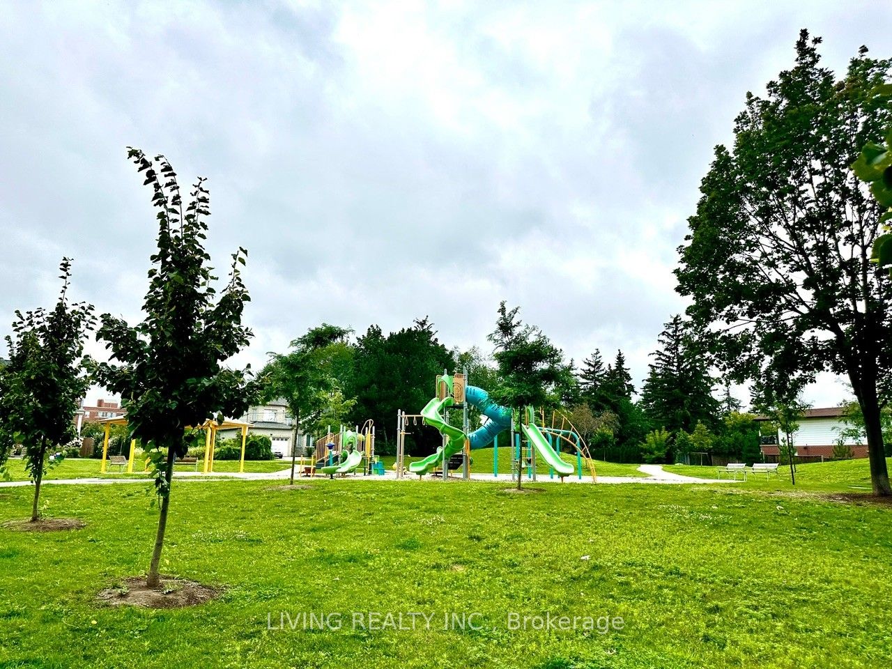 370 Hwy 7 E #802