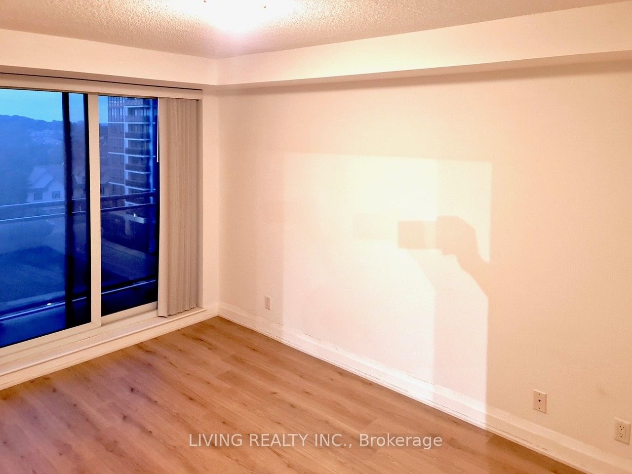370 Hwy 7 E #802