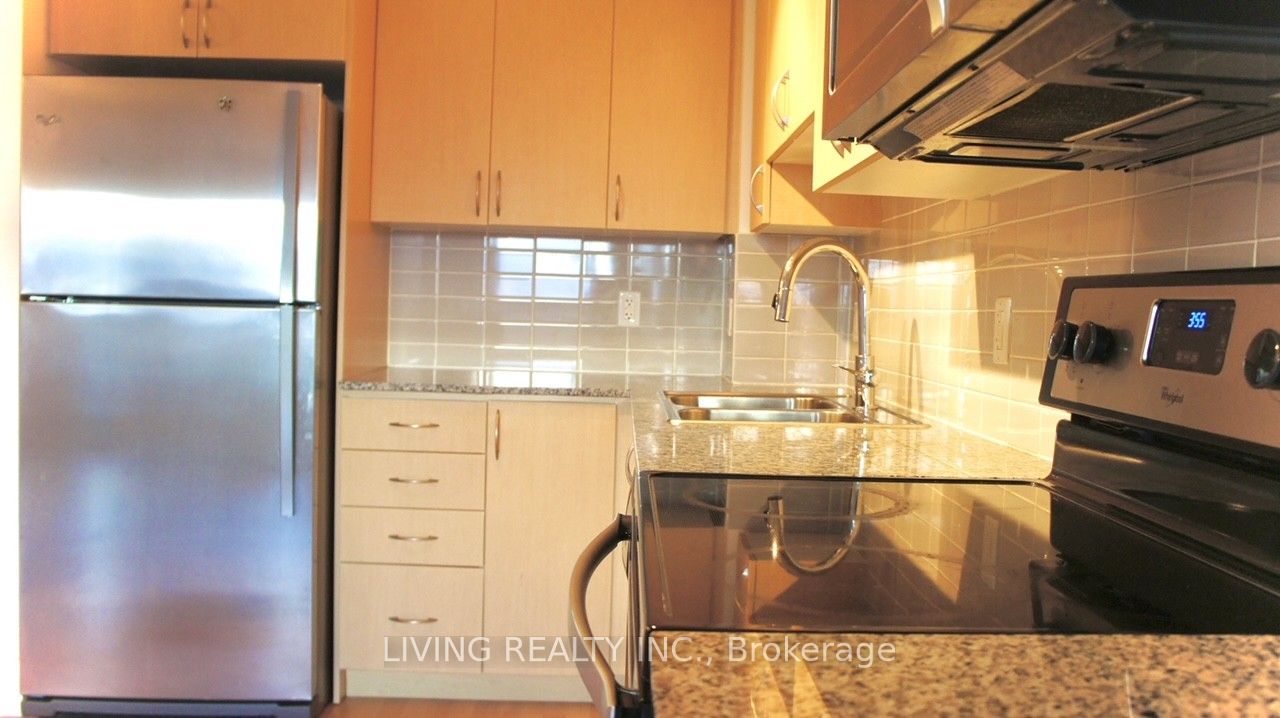 370 Hwy 7 E #802