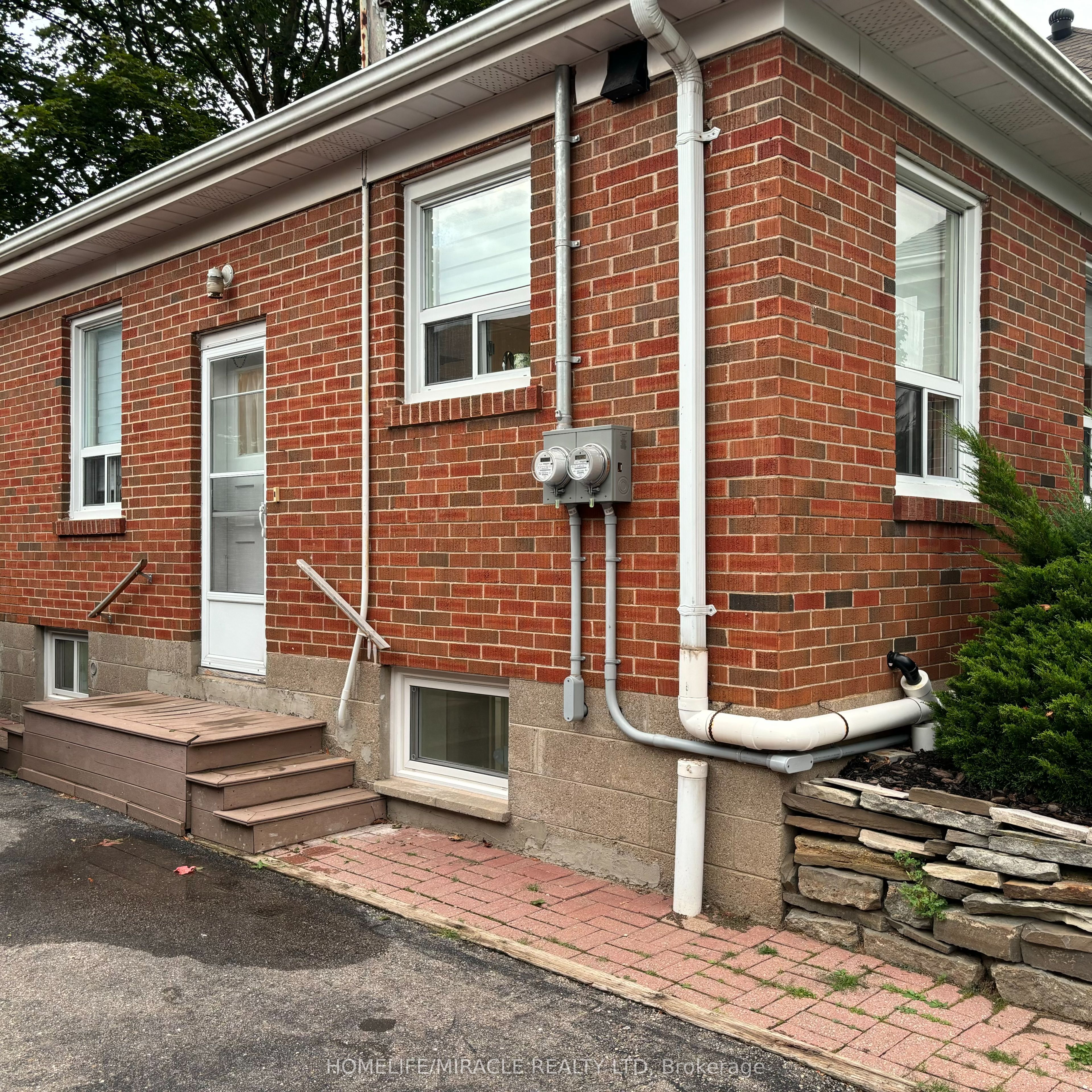 54 Hawman Avenue, #Lower