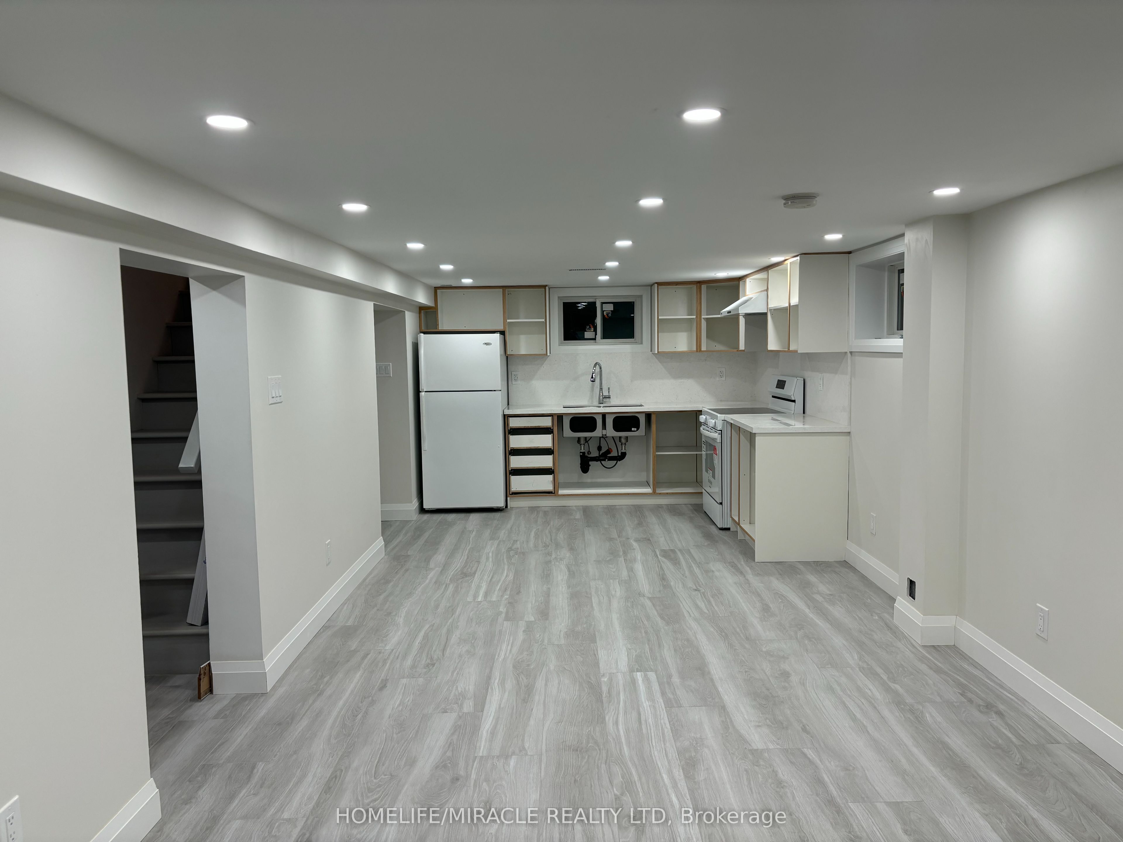 54 Hawman Avenue, #Lower