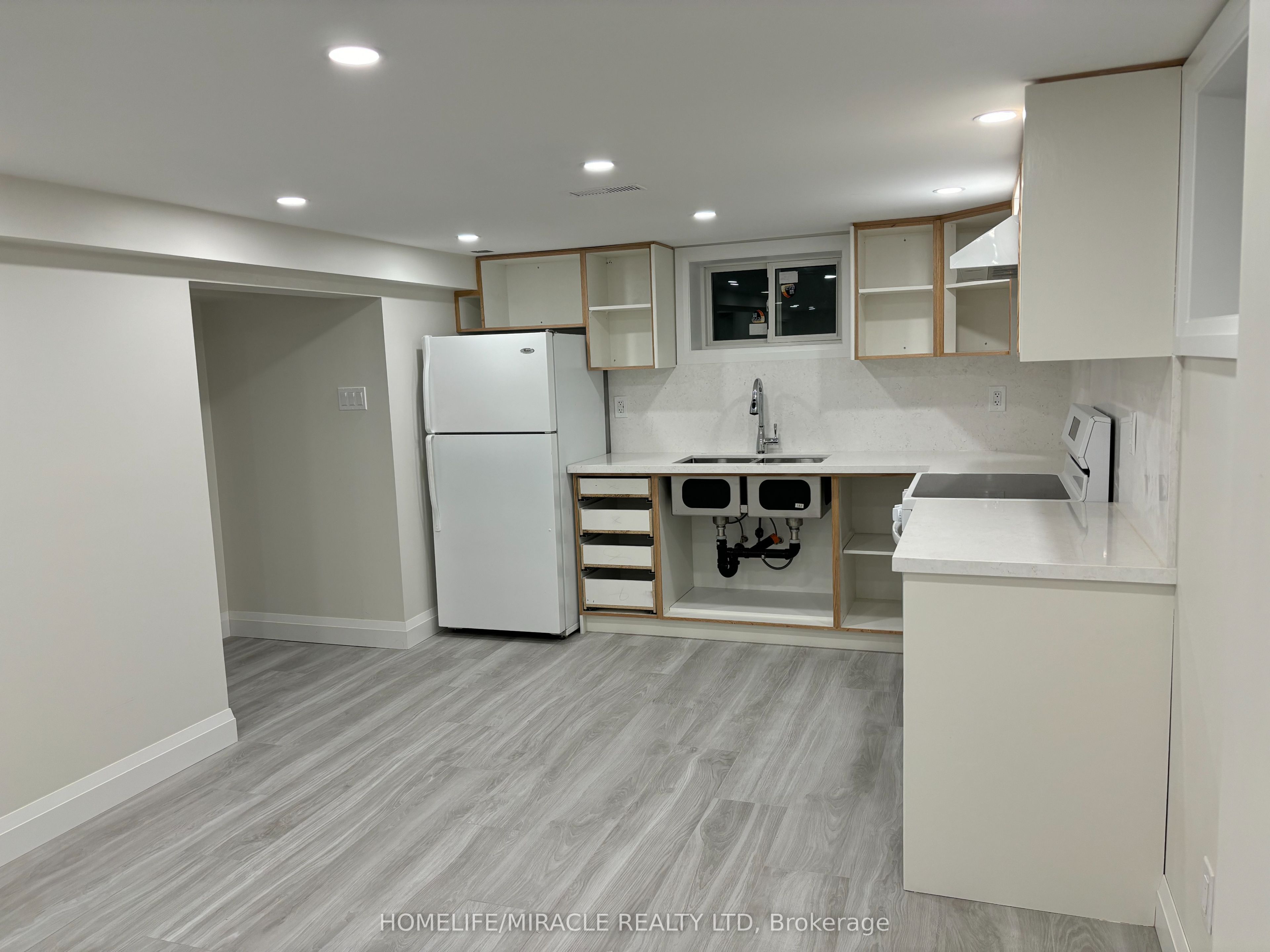 54 Hawman Avenue, #Lower