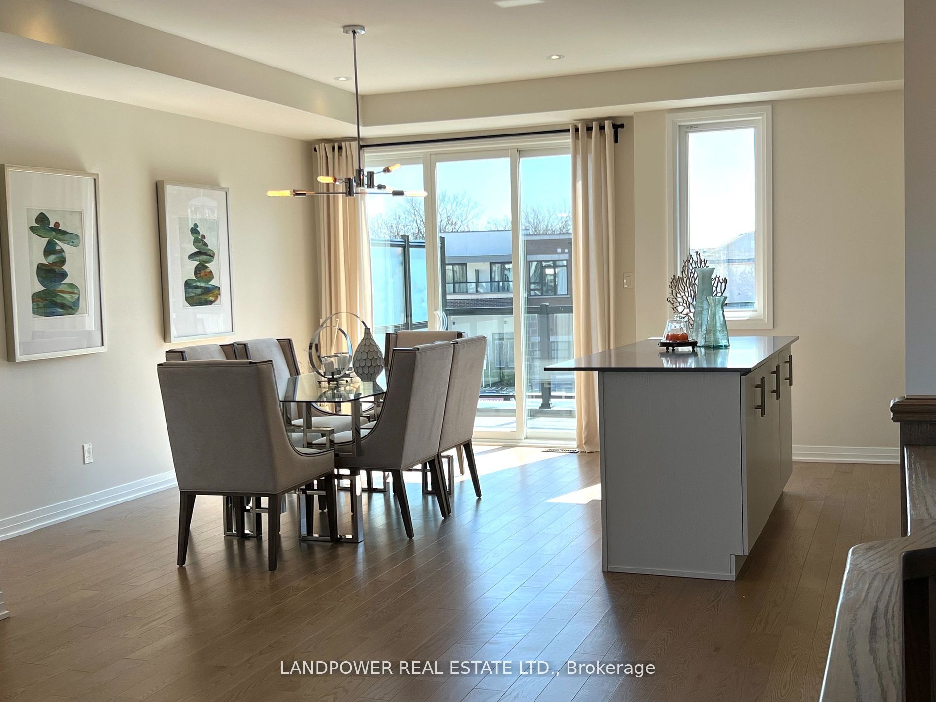 1655 Bur Oak Avenue #14