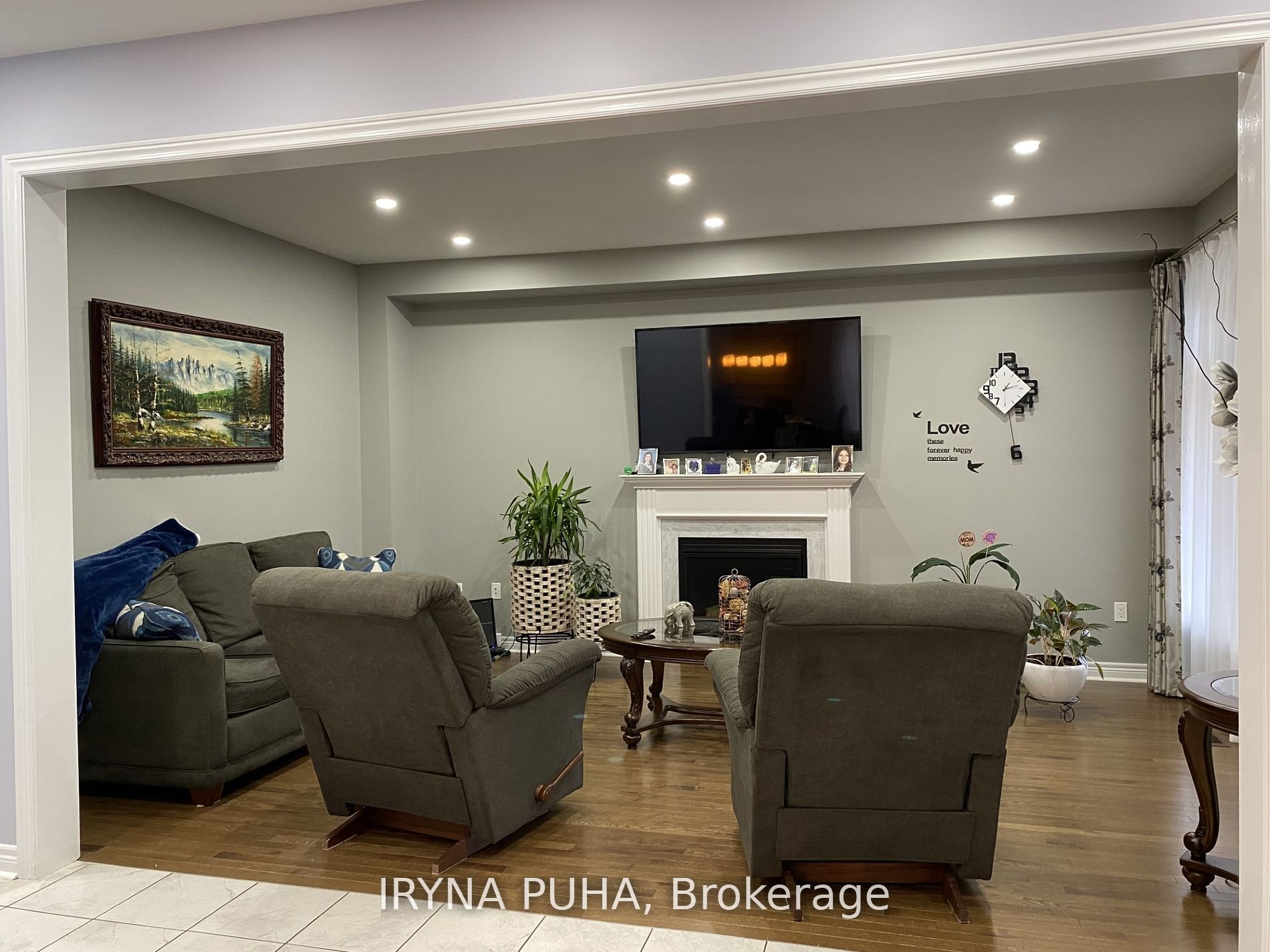 211 Gibson Circle