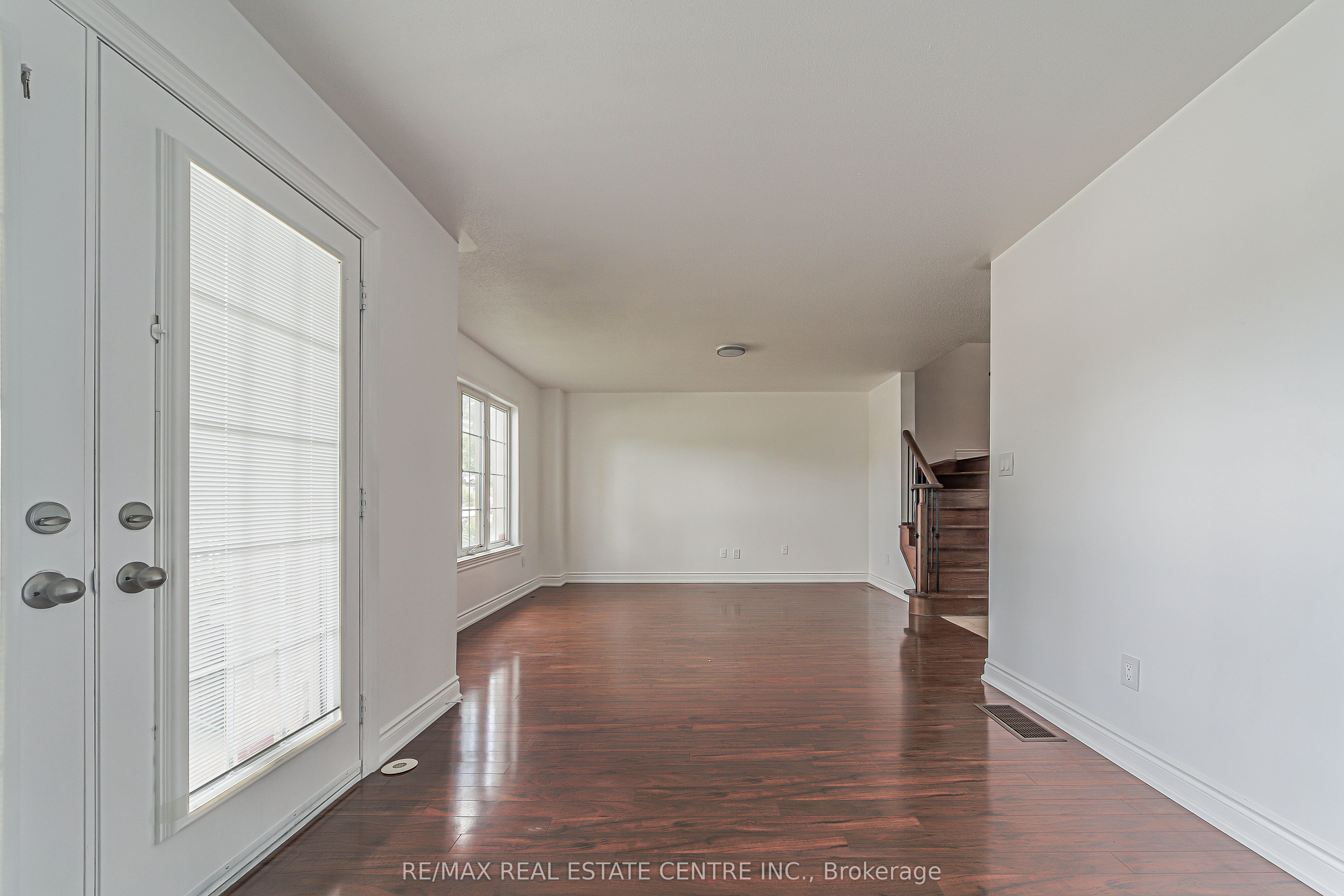 4777 Highway 7 Street