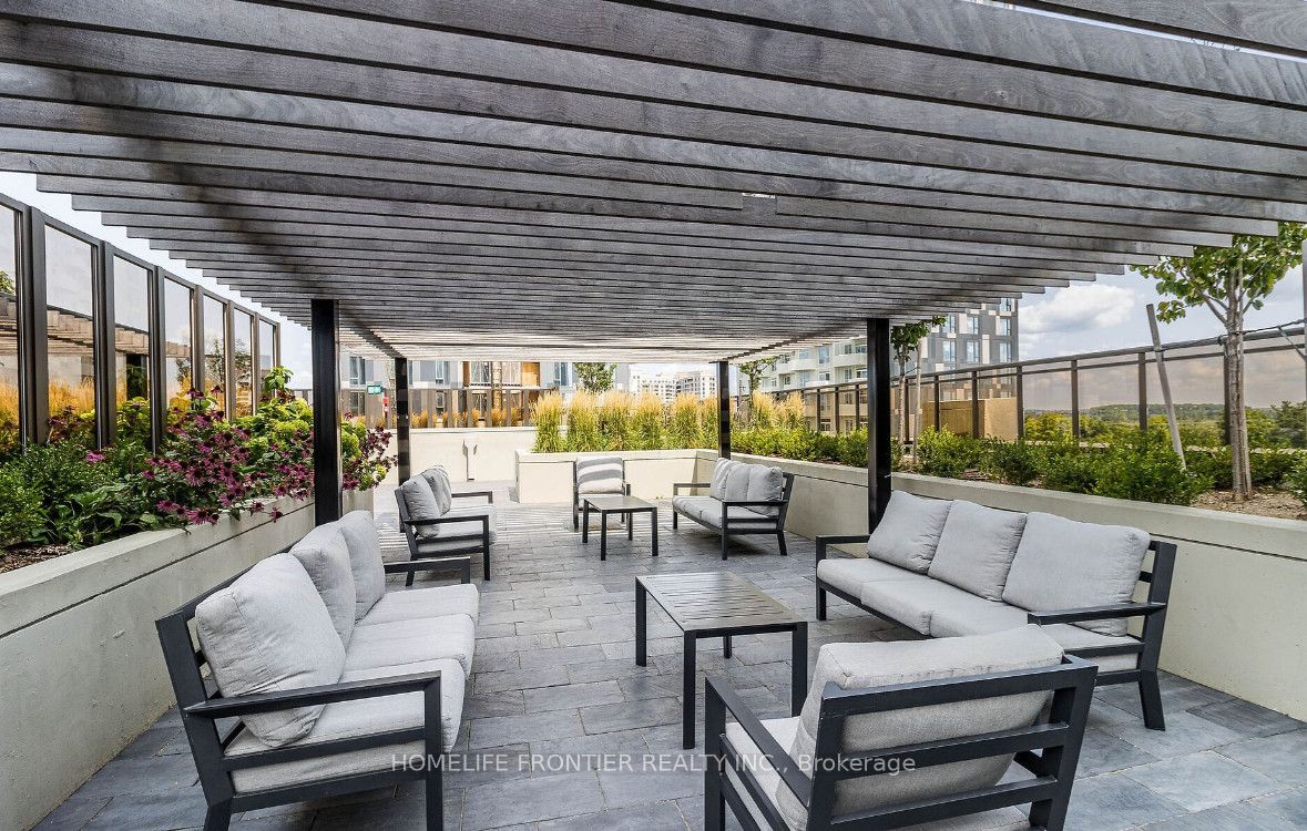 9085 Jane Street #803